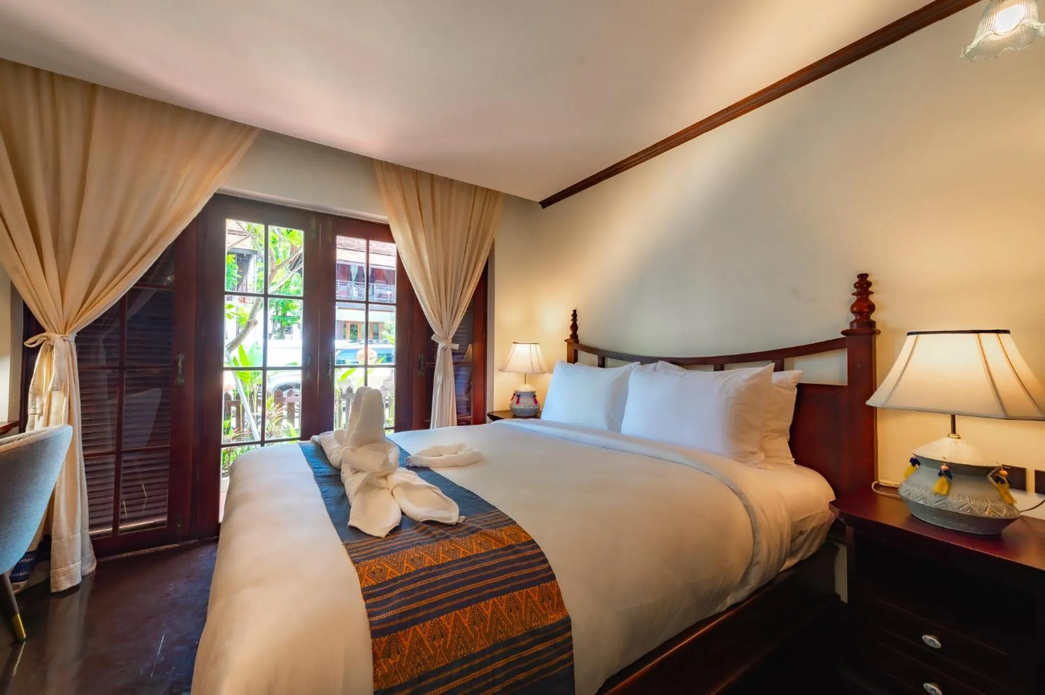 Bed in Sengphachanh Heritage Boutique