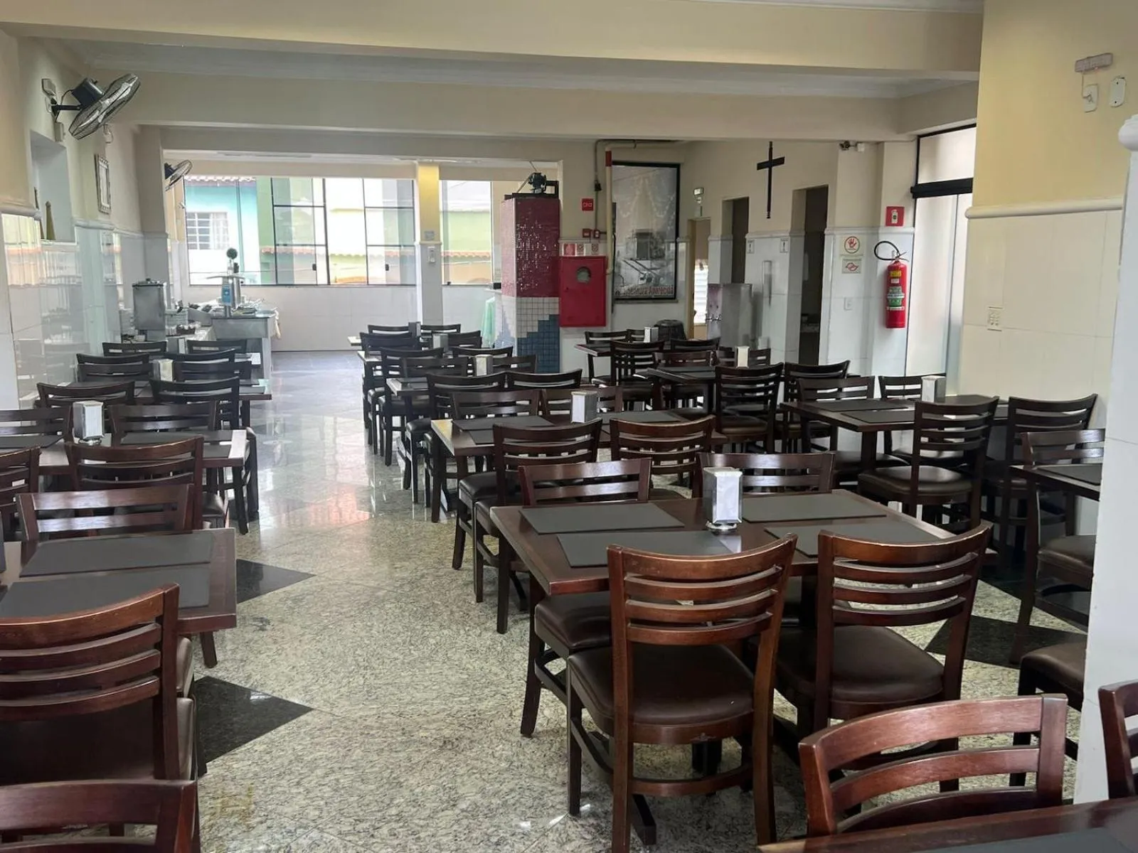 Restaurant/places to eat in Portal Palace Hotel