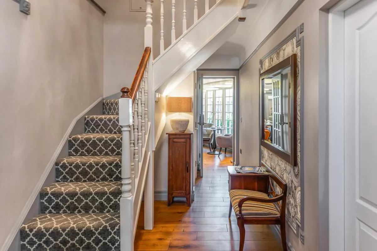 Property building in Riverside Inn