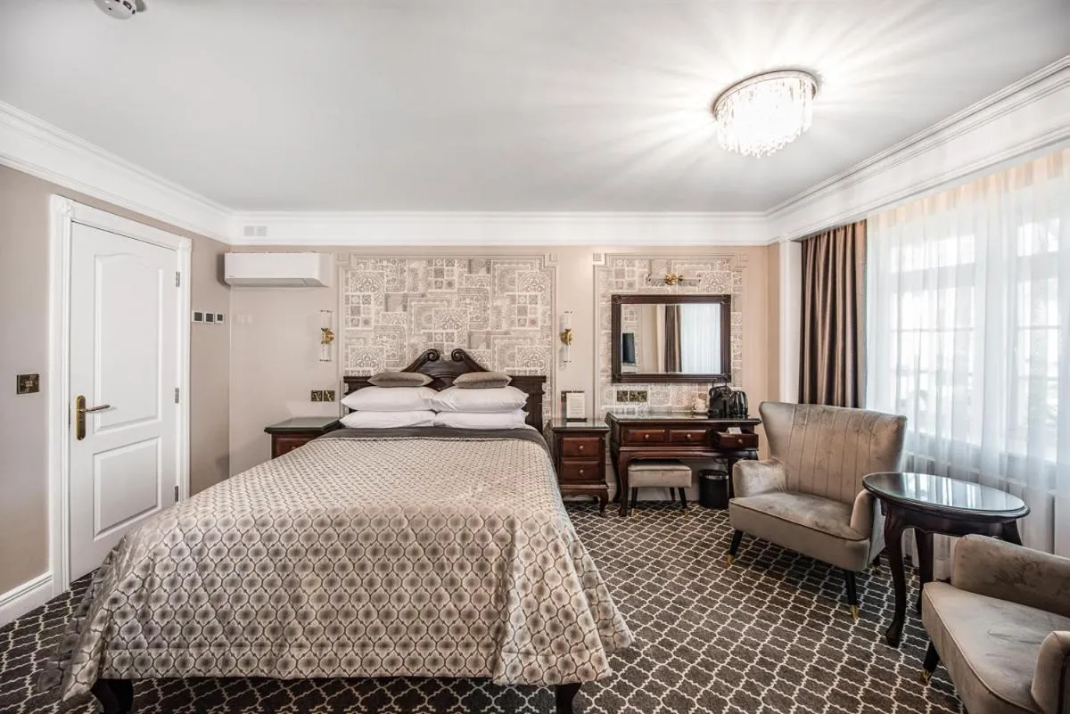 Coffee/tea facilities, Bed in Riverside Inn