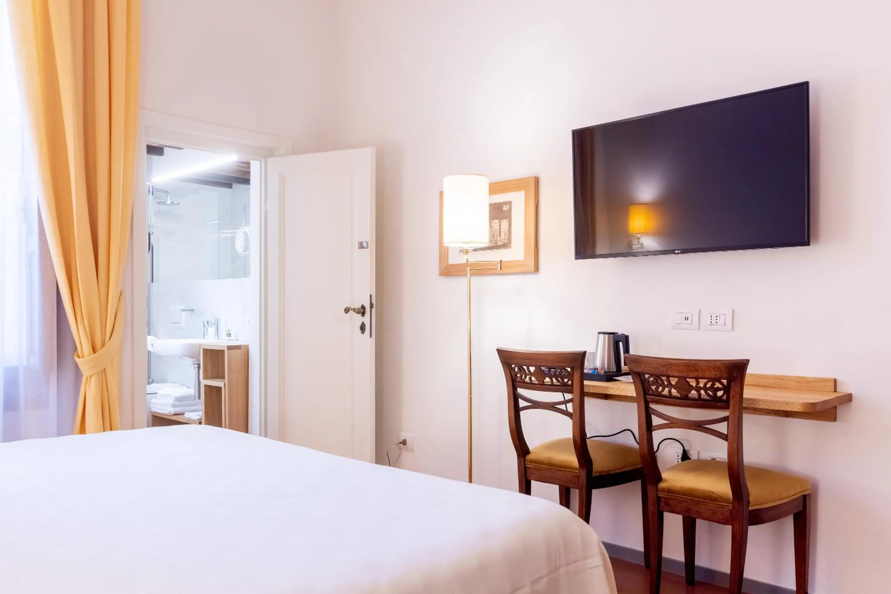 Bed in La Casa del Ghiberti B&B