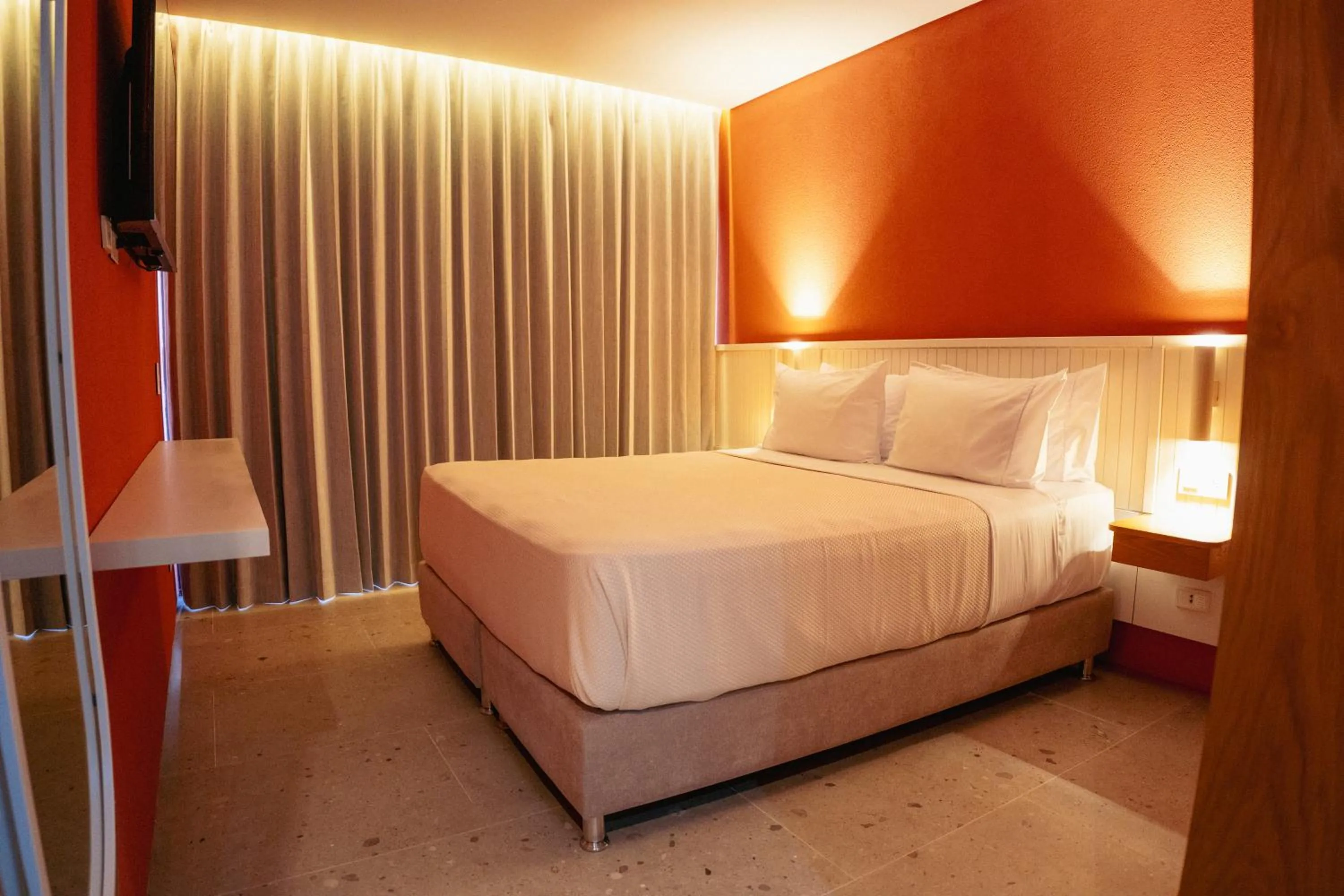 Bed in Zapadilly Tree Hotel