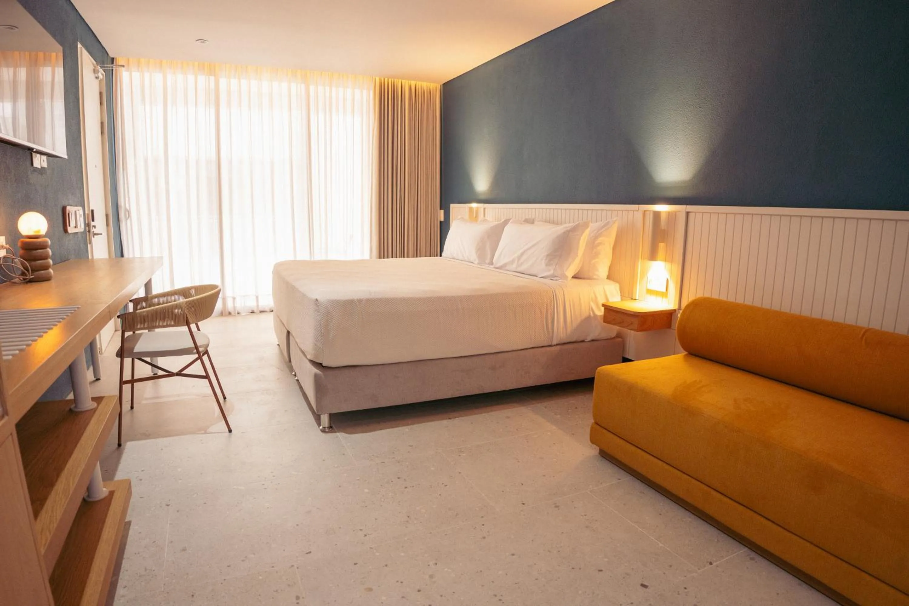 Bed in Zapadilly Tree Hotel