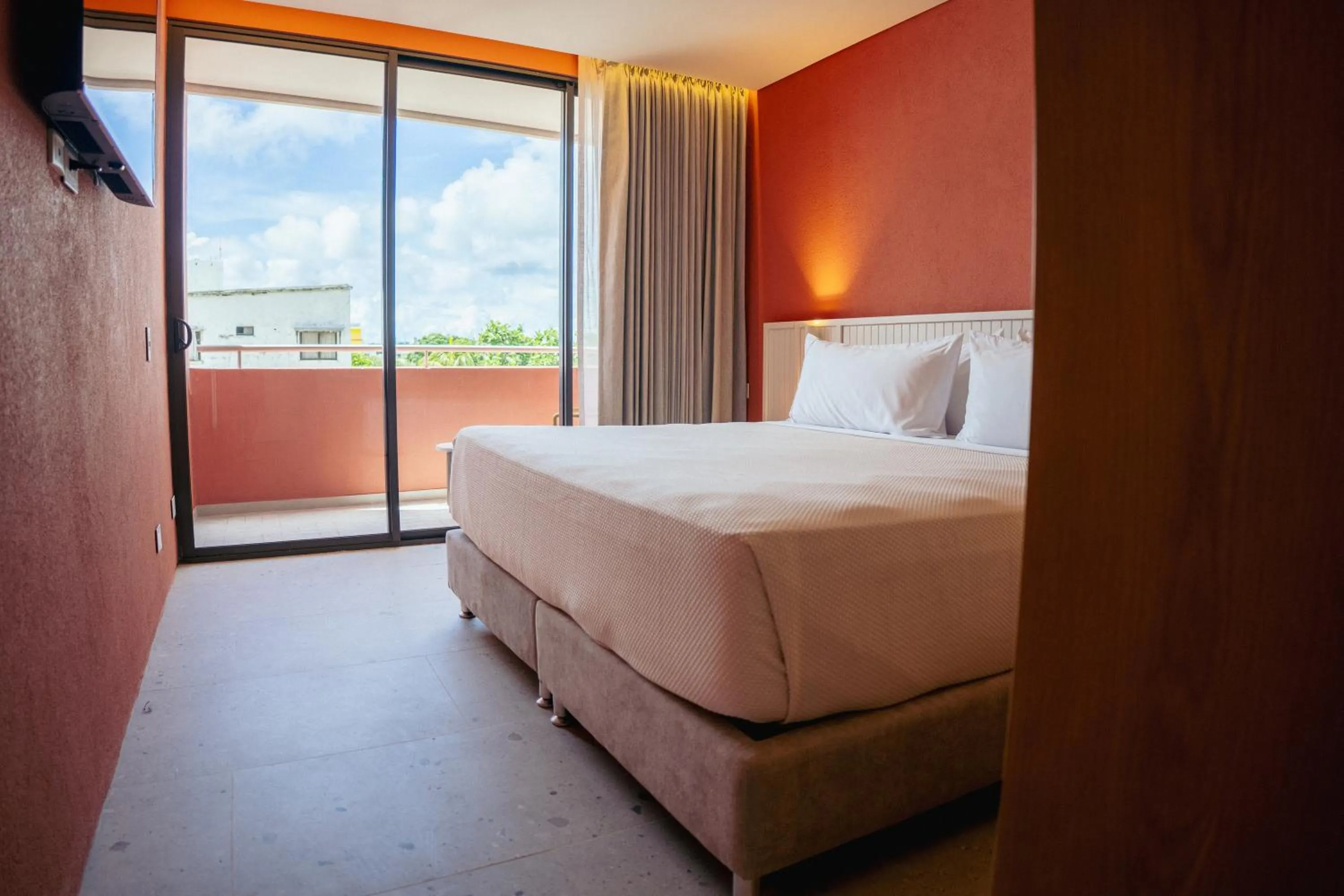 Bed in Zapadilly Tree Hotel