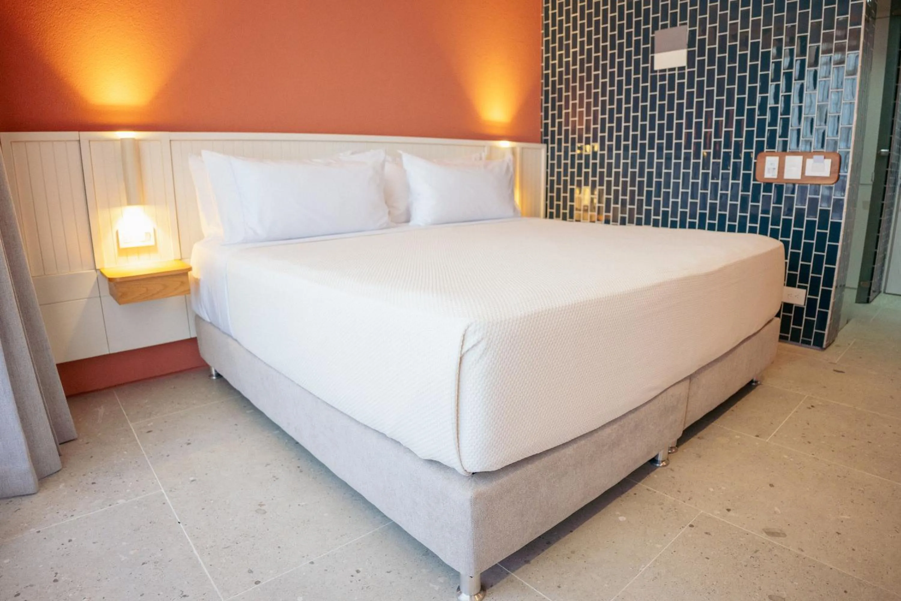 Bed in Zapadilly Tree Hotel