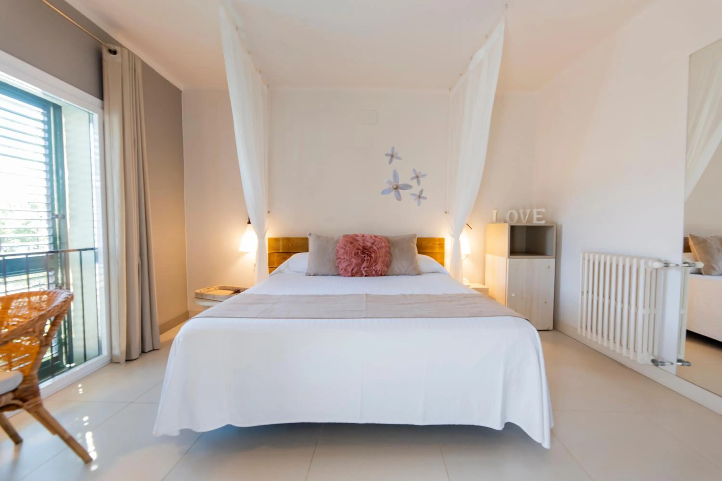 Bed in Hotel Tarongeta - Adults Only