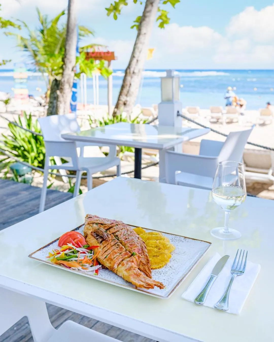 Restaurant/places to eat in Emotions by Hodelpa - Juan Dolio