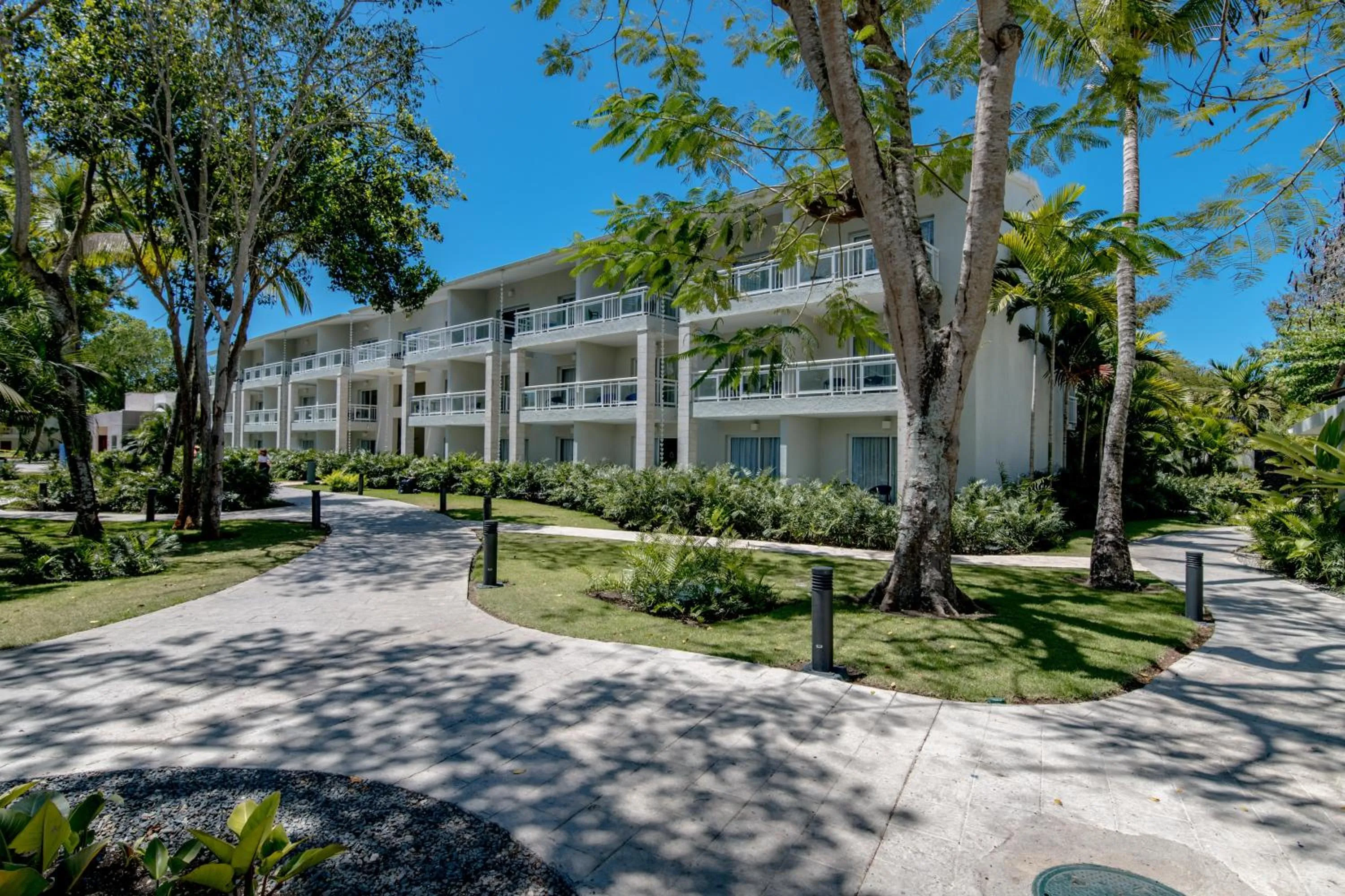 Garden in Emotions by Hodelpa - Juan Dolio