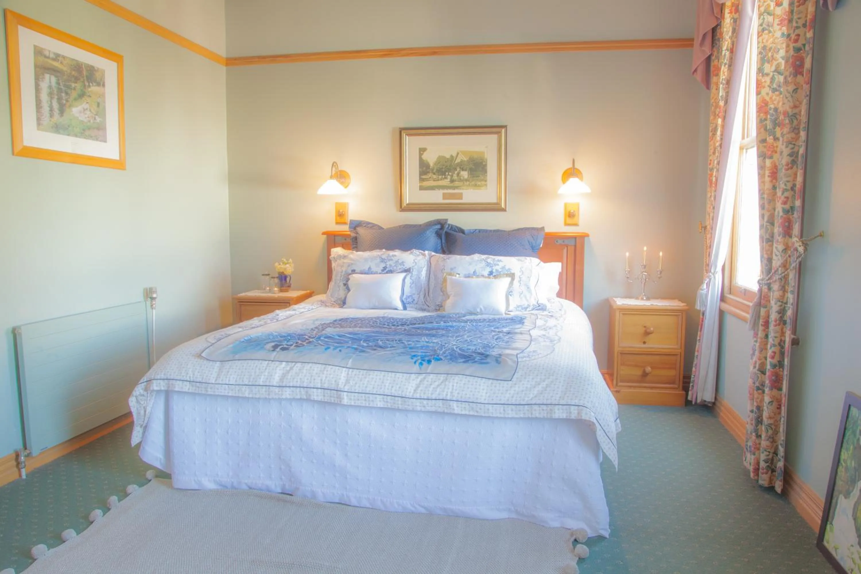 Bed in Okoroire Hot Springs Hotel