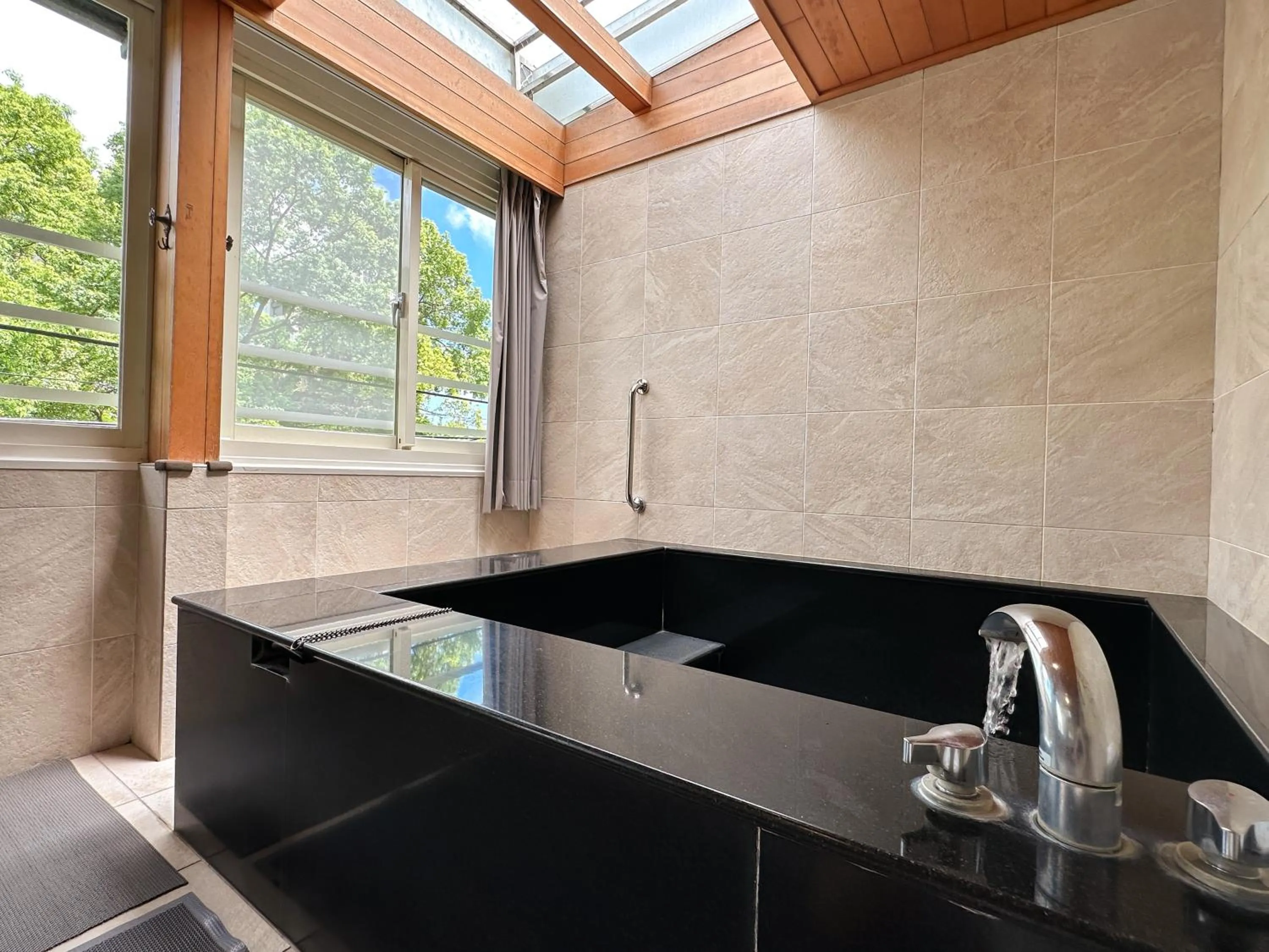 Bathroom in Yage Hotspring House