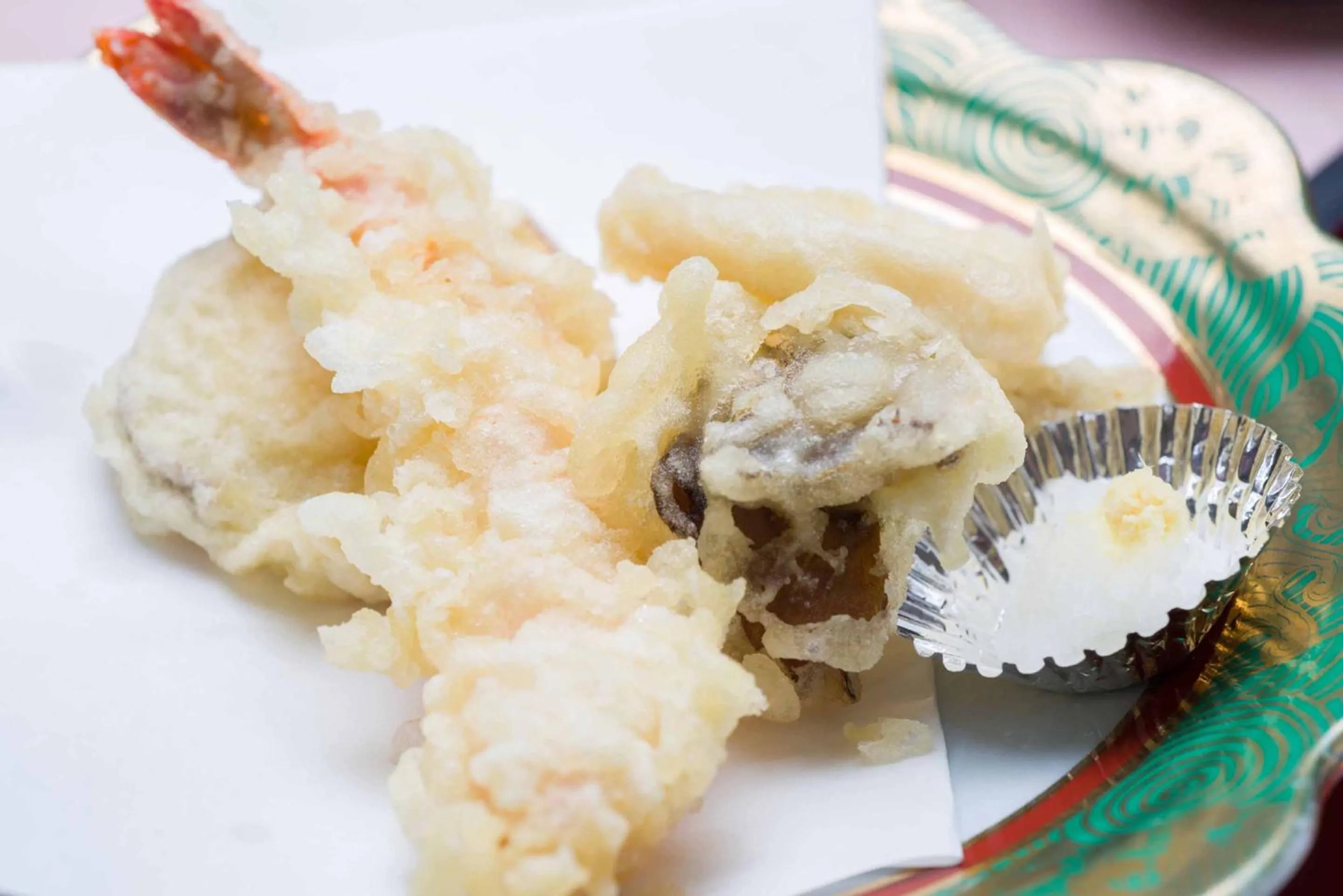 Food close-up in Shin Kabakawa Kanko Hotel