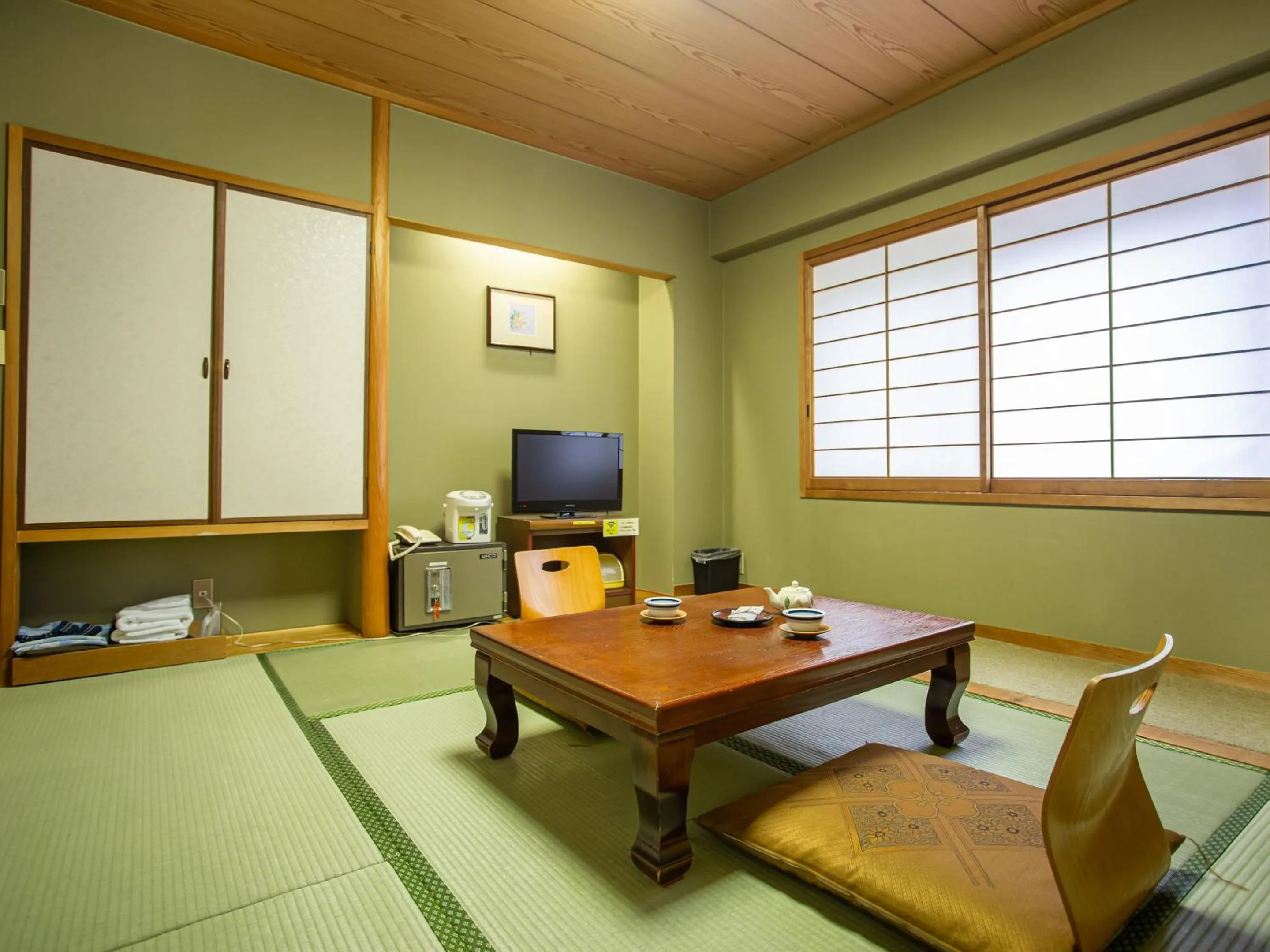 Photo of the whole room in Shin Kabakawa Kanko Hotel