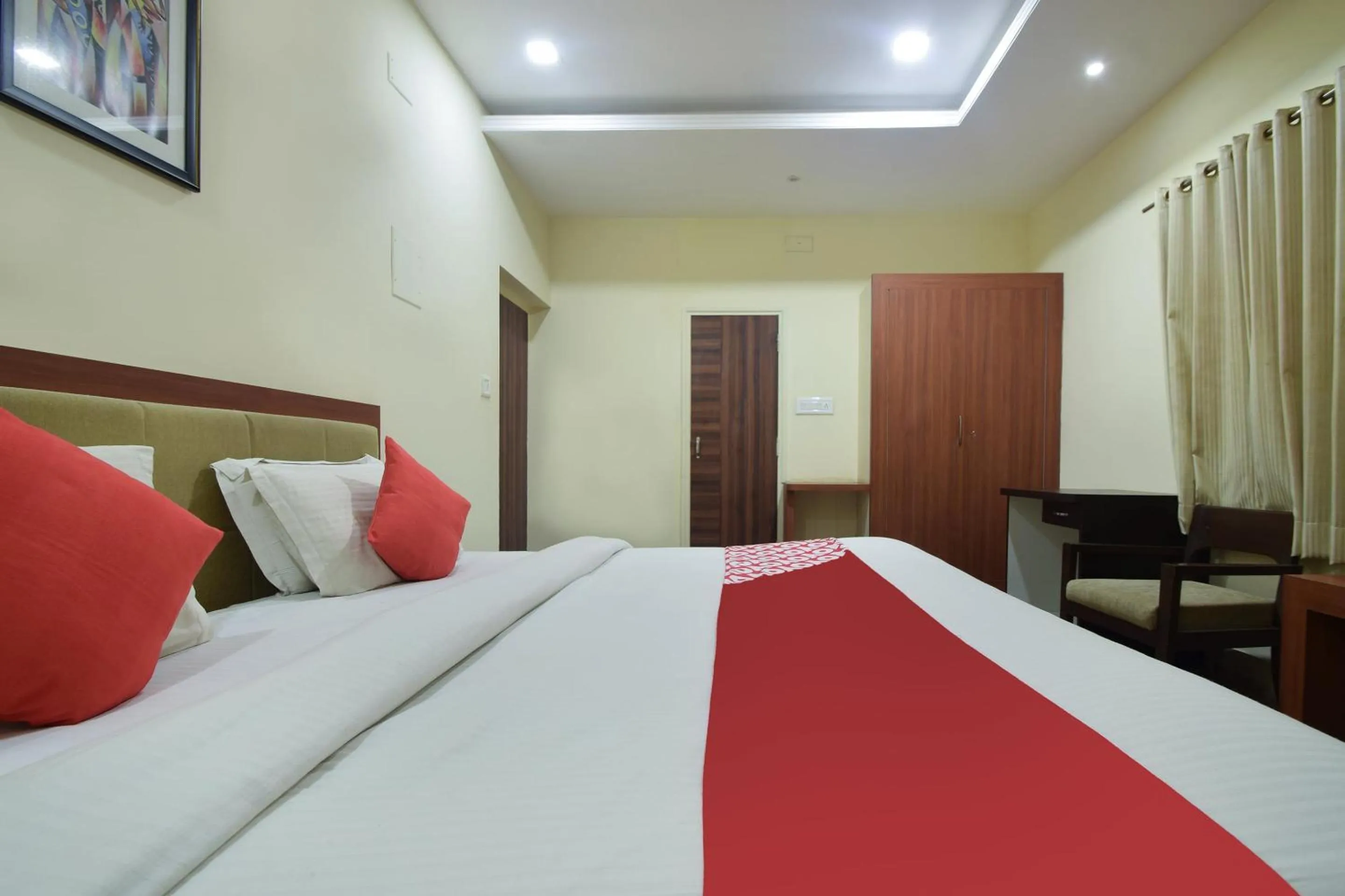 Bedroom, Bed in FabHotel Royal Icon