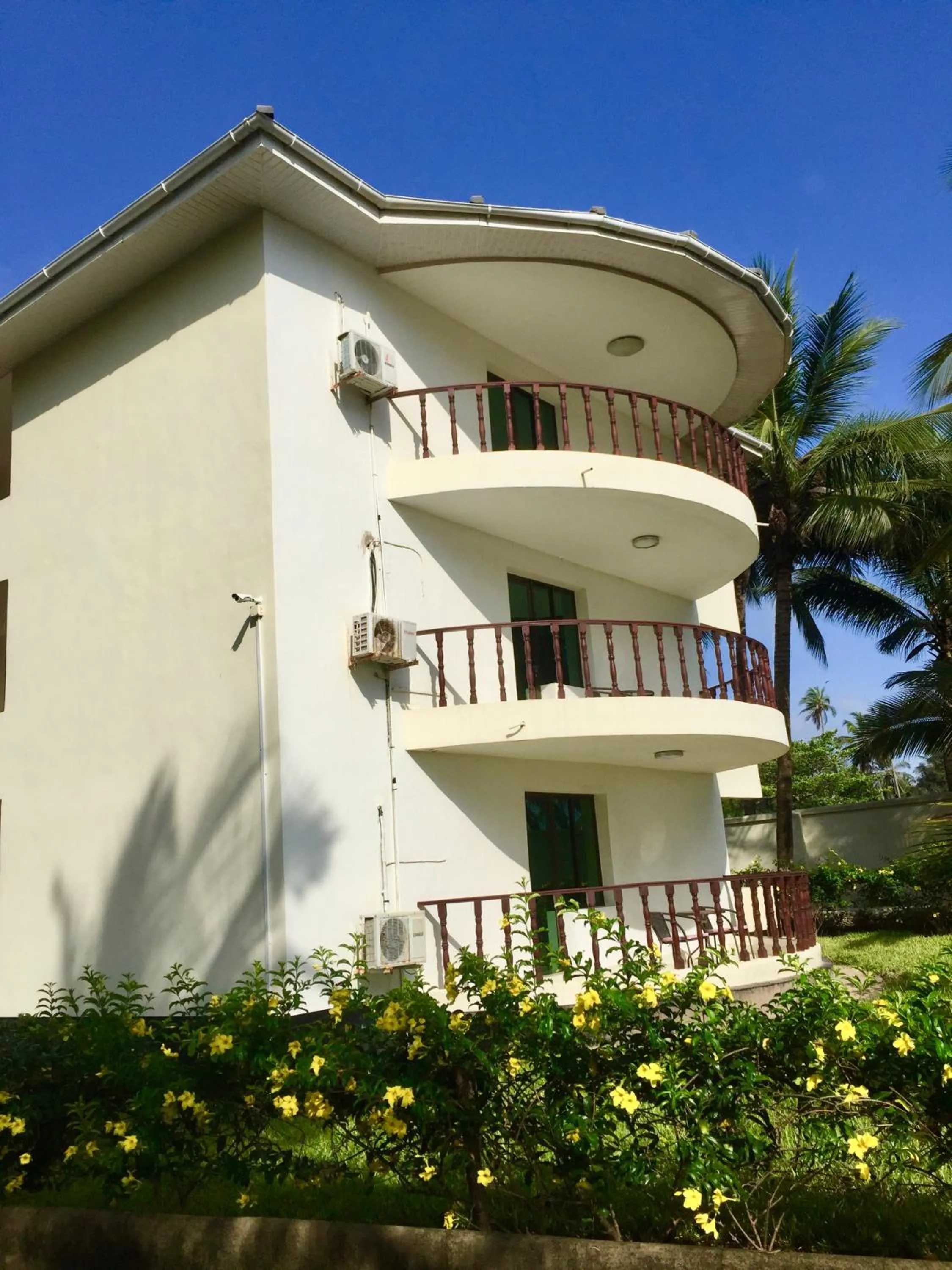 Property building in Oceanic Bay Hotel & Resort