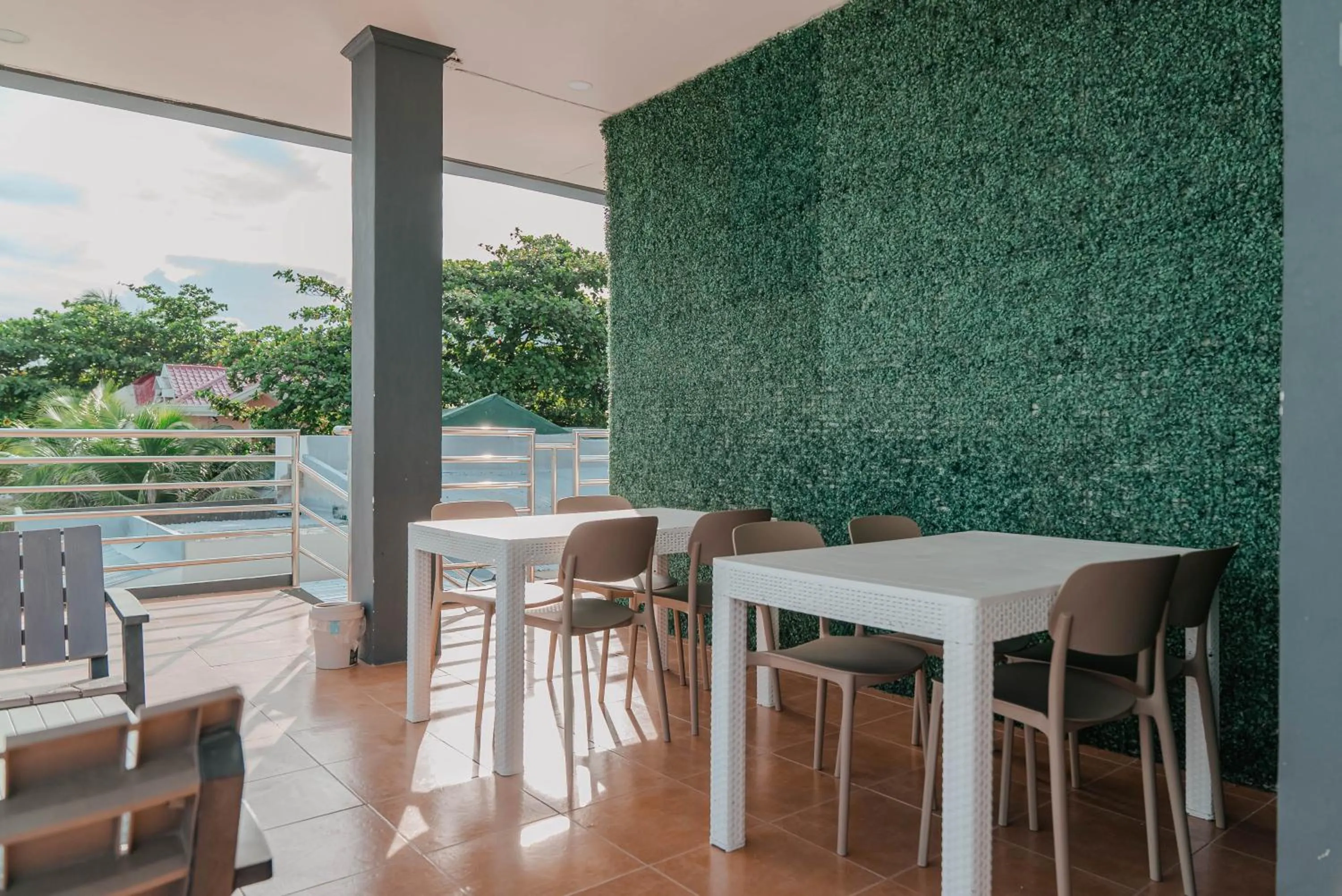 Balcony/Terrace in GT Seaside Inn