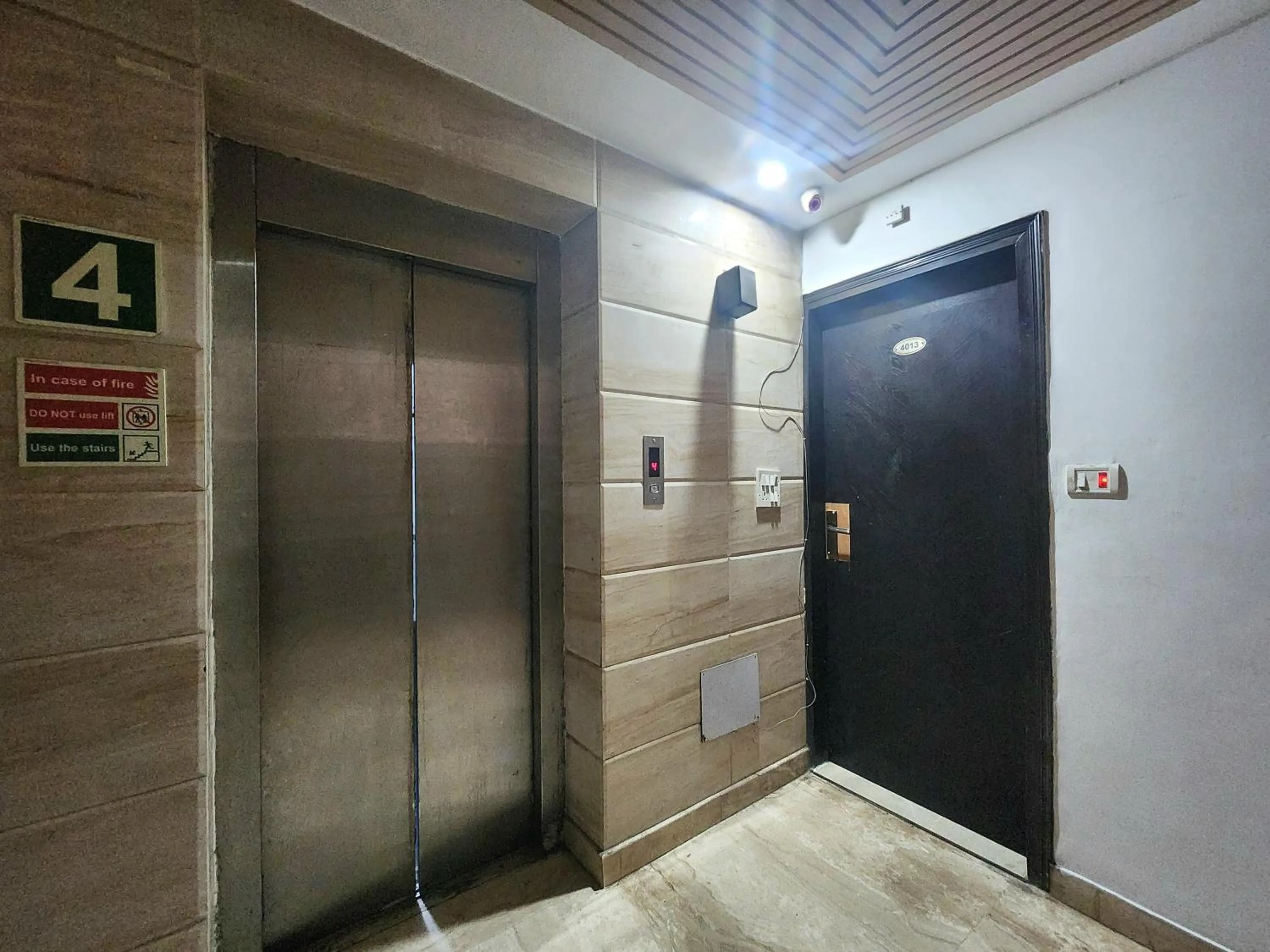 elevator in Hotel Florence Legacy