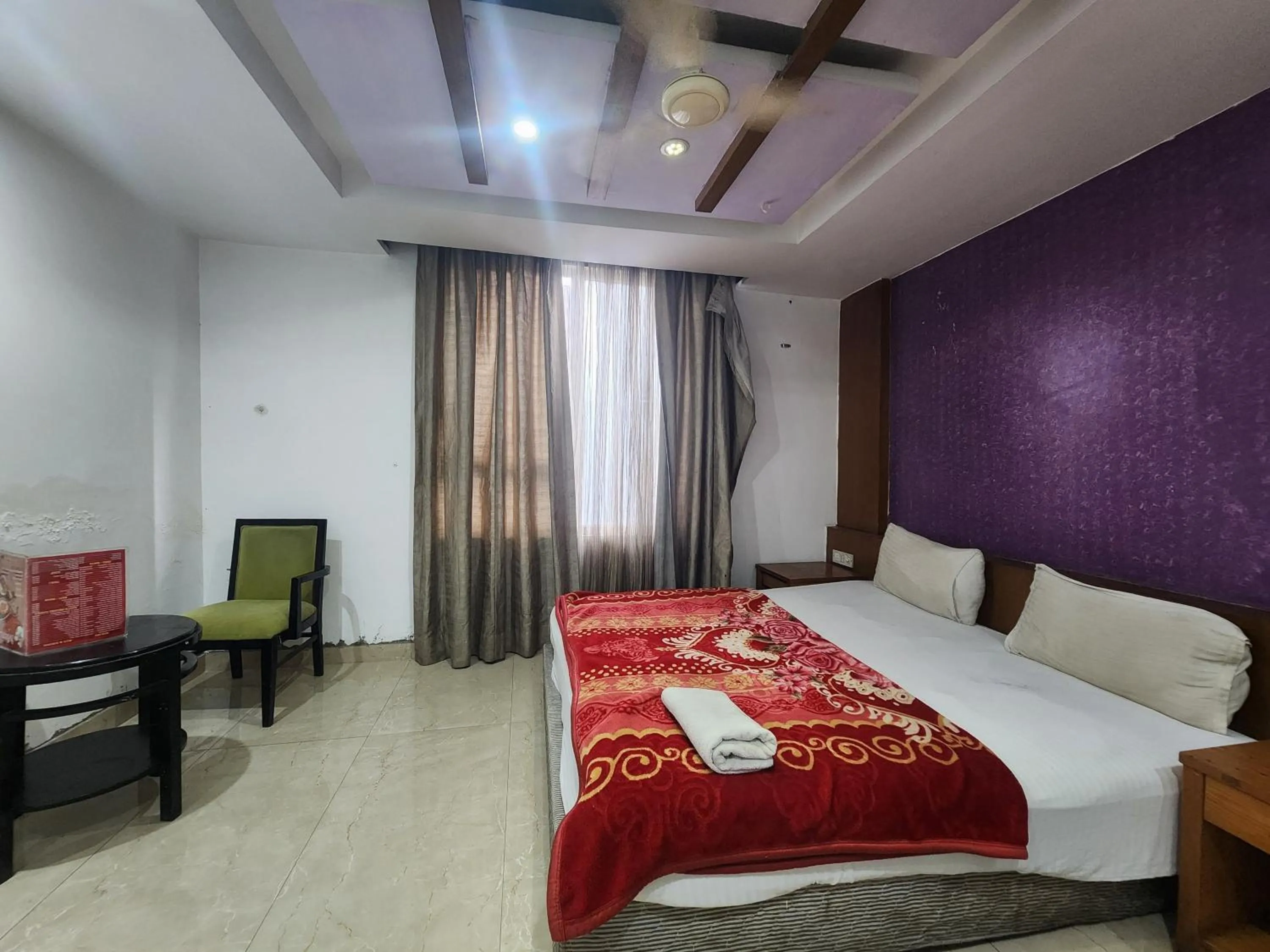 Bedroom, Bed in Hotel Florence Legacy