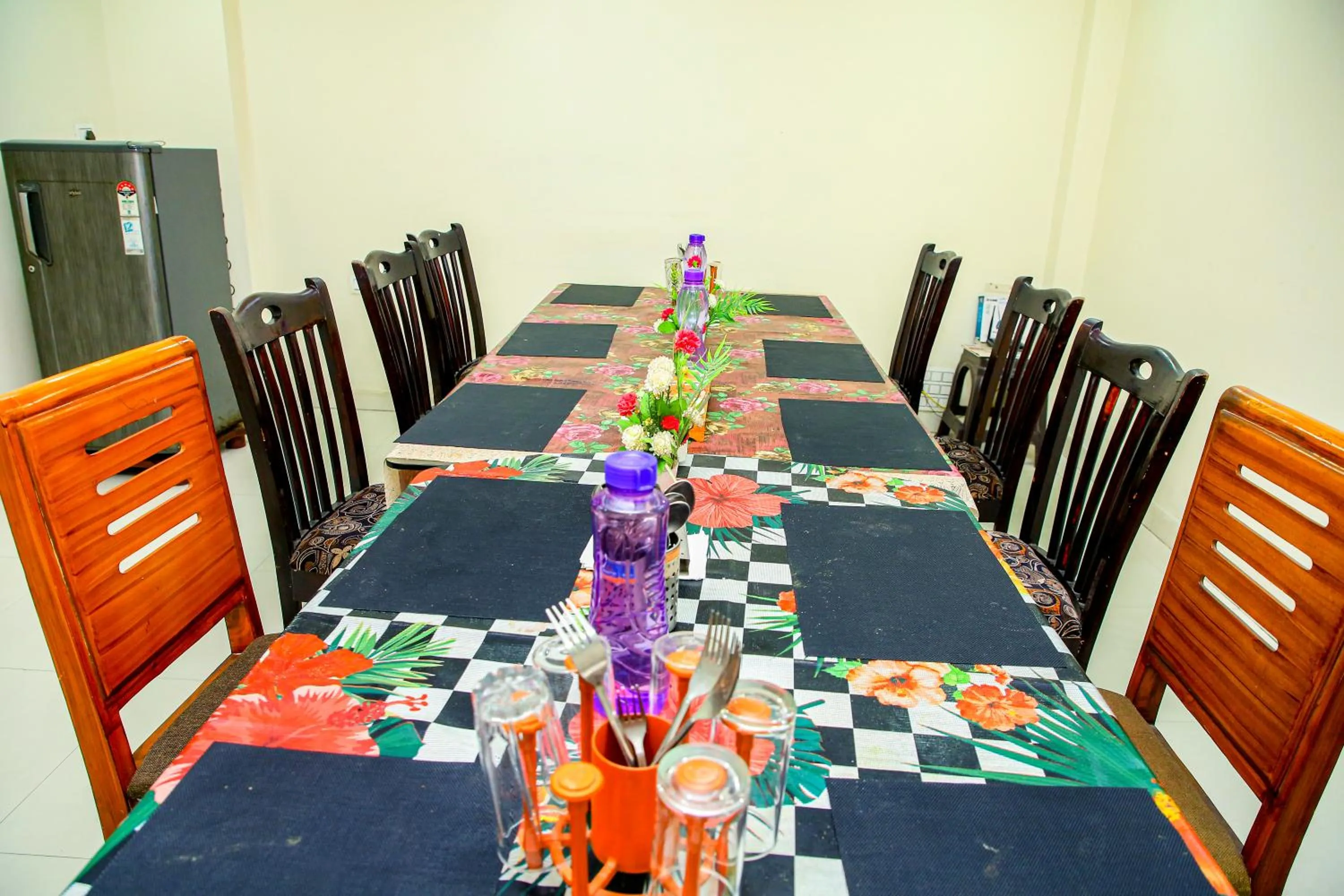 Dining area in Sri Ramanjaneya Nilayam