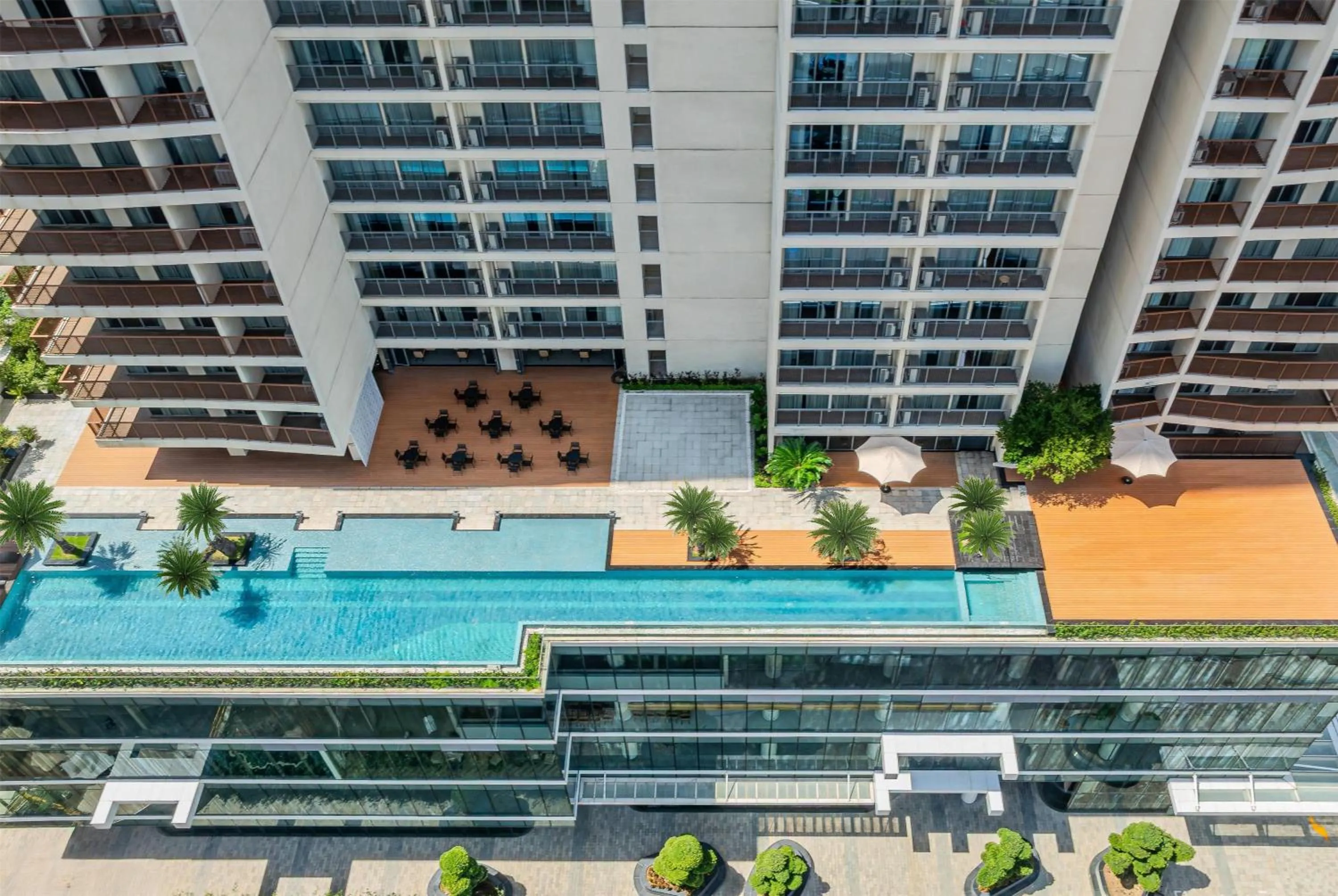 Pool view in Wyndham Soleil Danang - Free Two ways Airport Transport