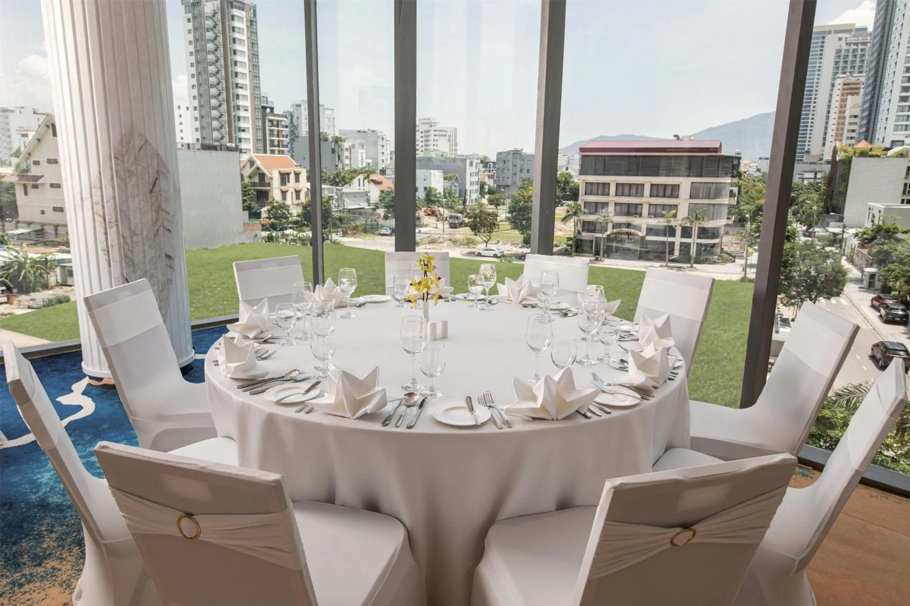 Meeting/conference room in Wyndham Soleil Danang - Free Two ways Airport Transport