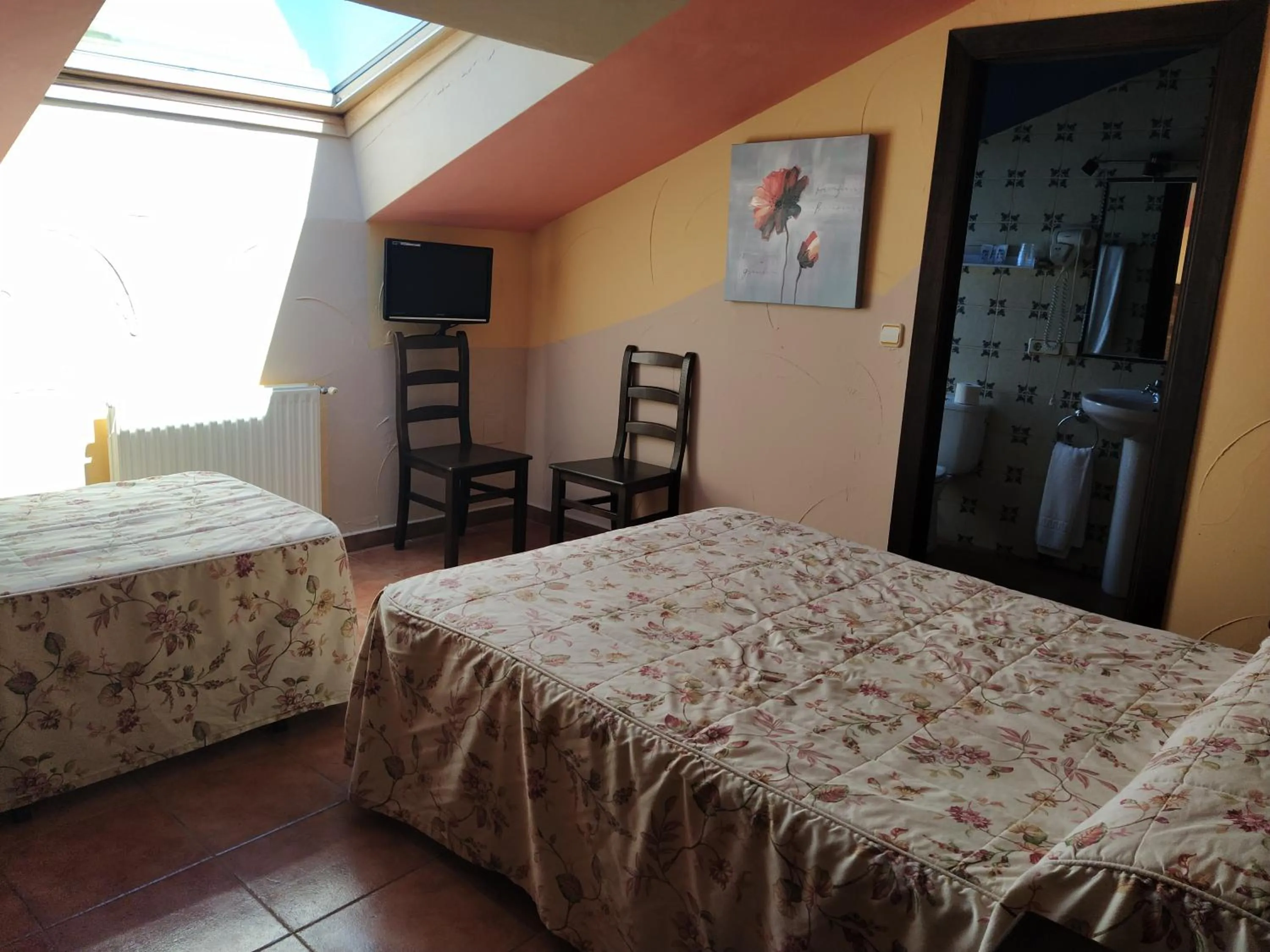 Bed in Hotel Intriago I & II