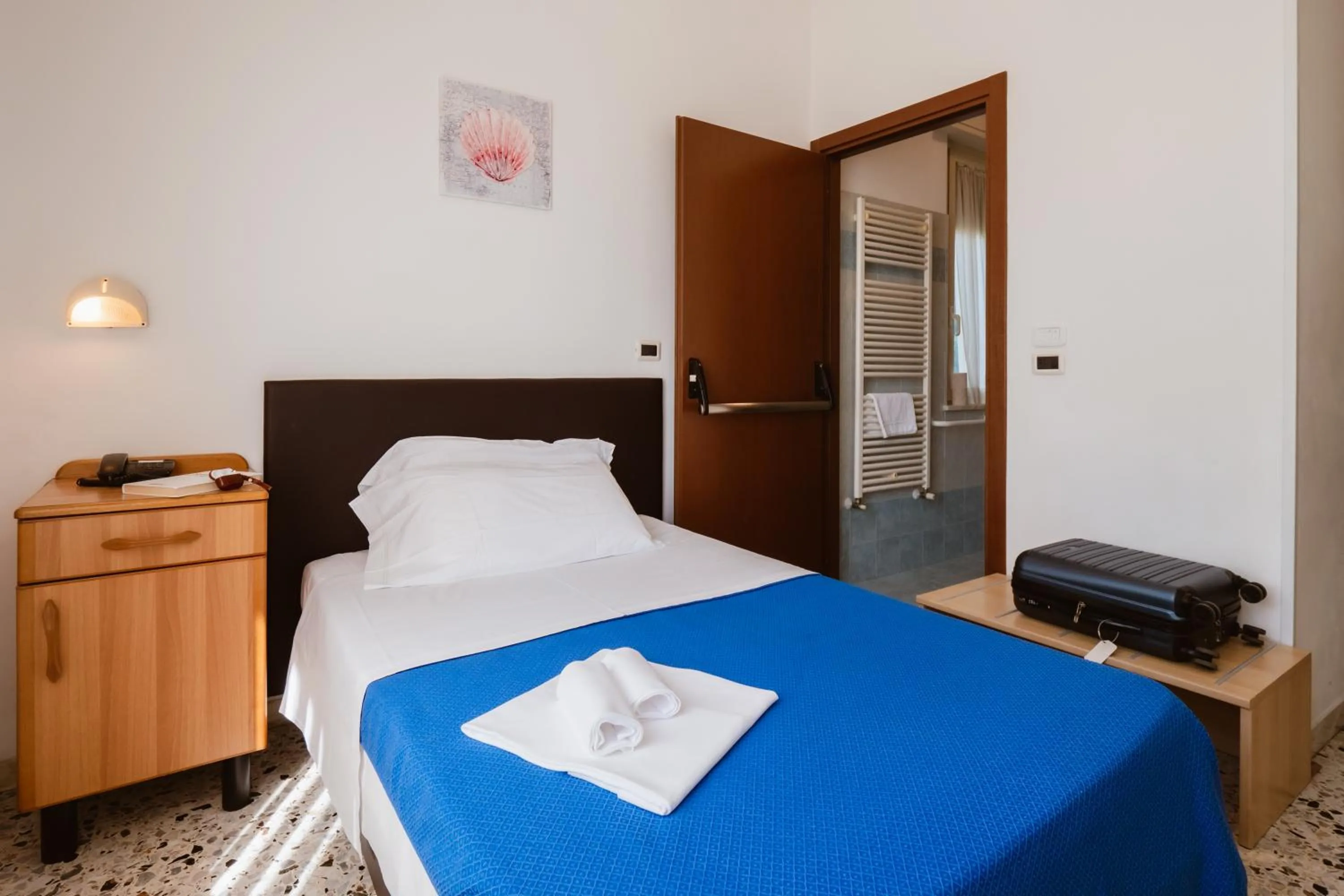 Bed in Hotel Villa del Mare