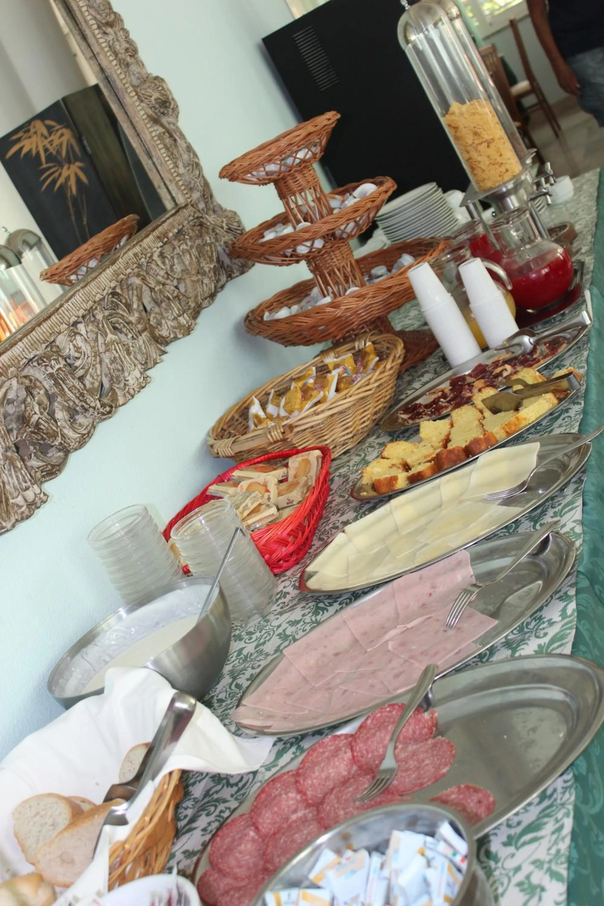 Buffet breakfast in Hotel Santini