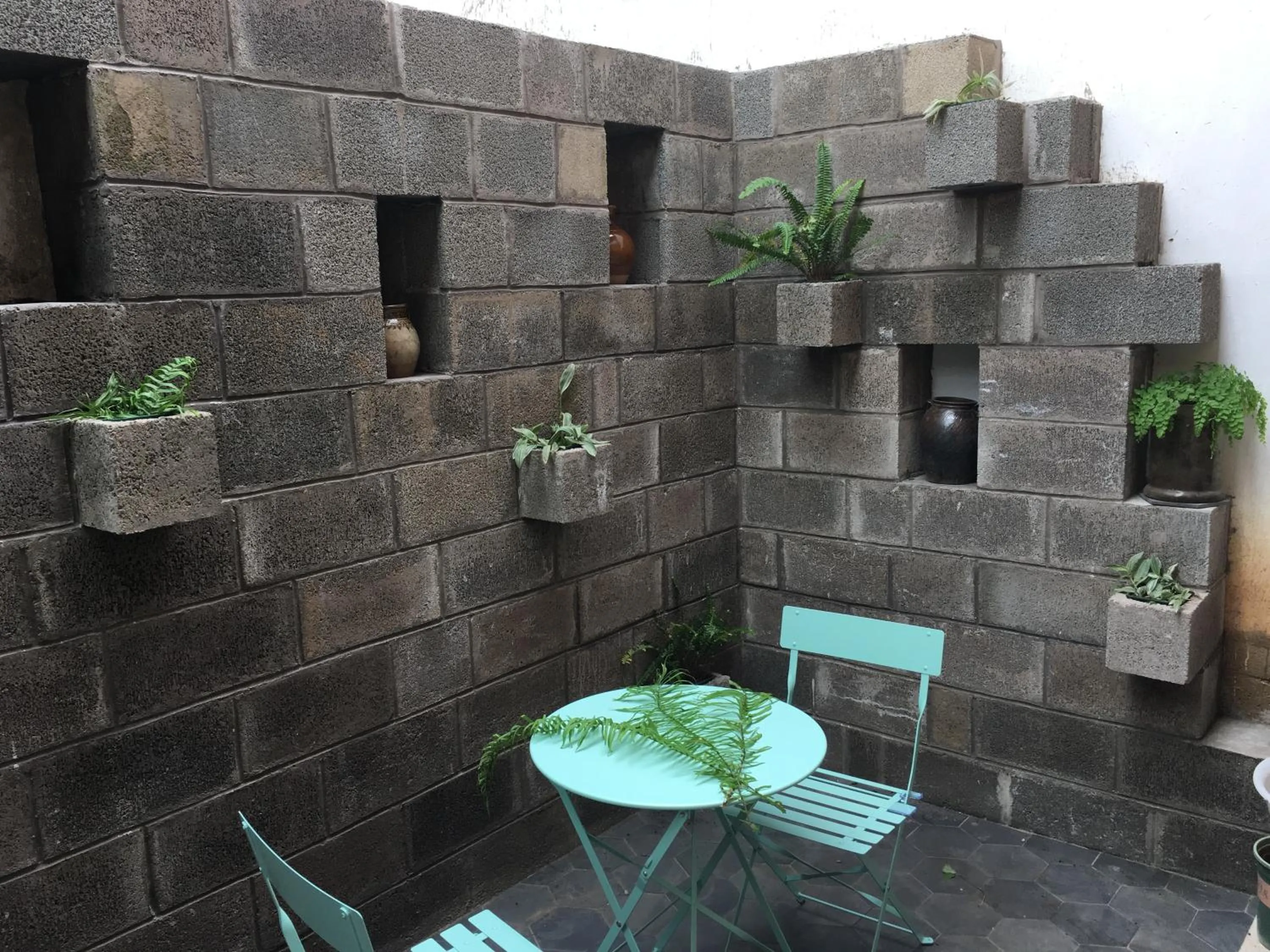 Tourist Courtyard Hotel