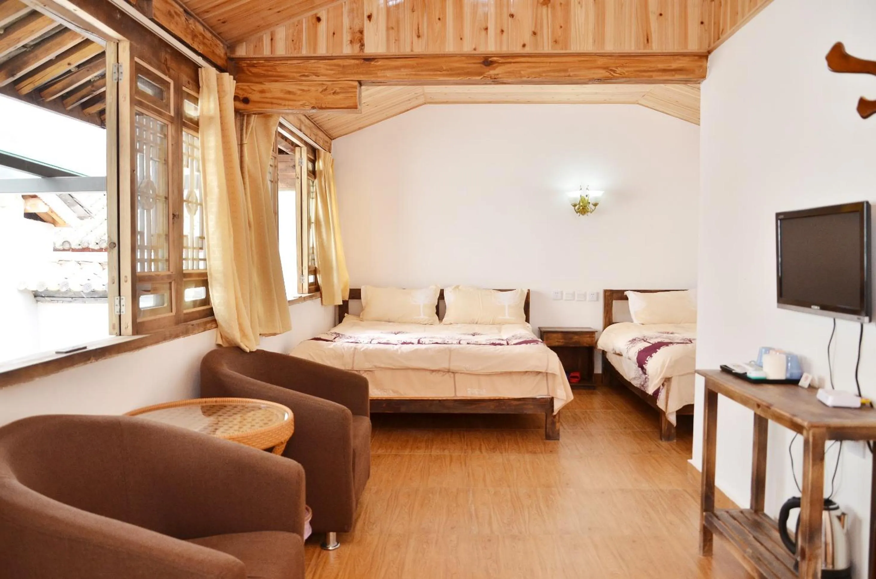 Other, Bed in Tourist Courtyard Hotel