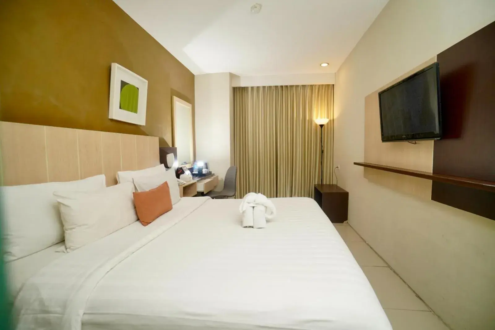 Superior Double Room in De Laxston Hotel Yogyakarta, Azana Hotels Collection Superior Double Room in De Laxston Hotel Yogyakarta, Azana Hotels Collection