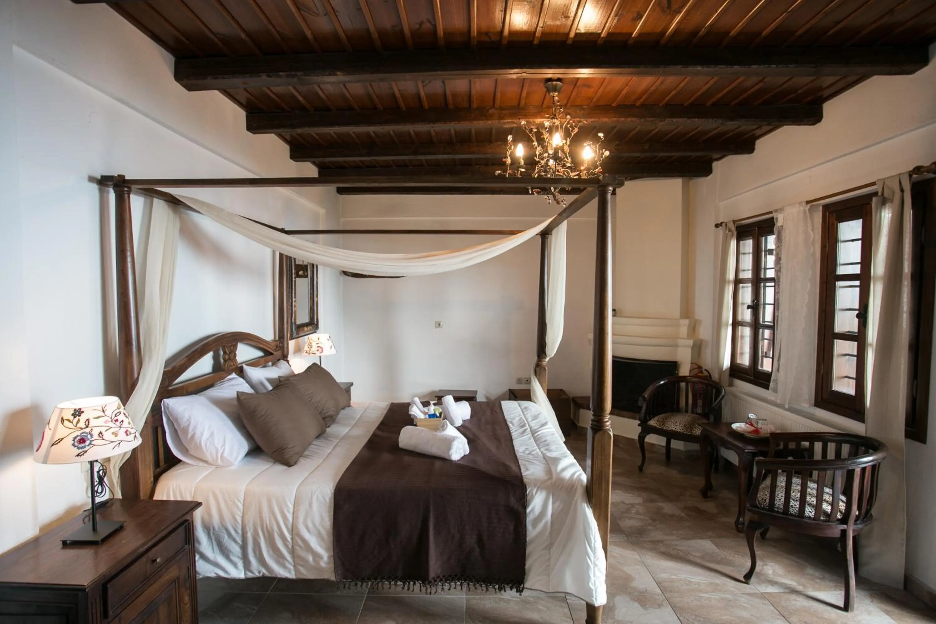 Day, Bed in Enastron Guesthouse