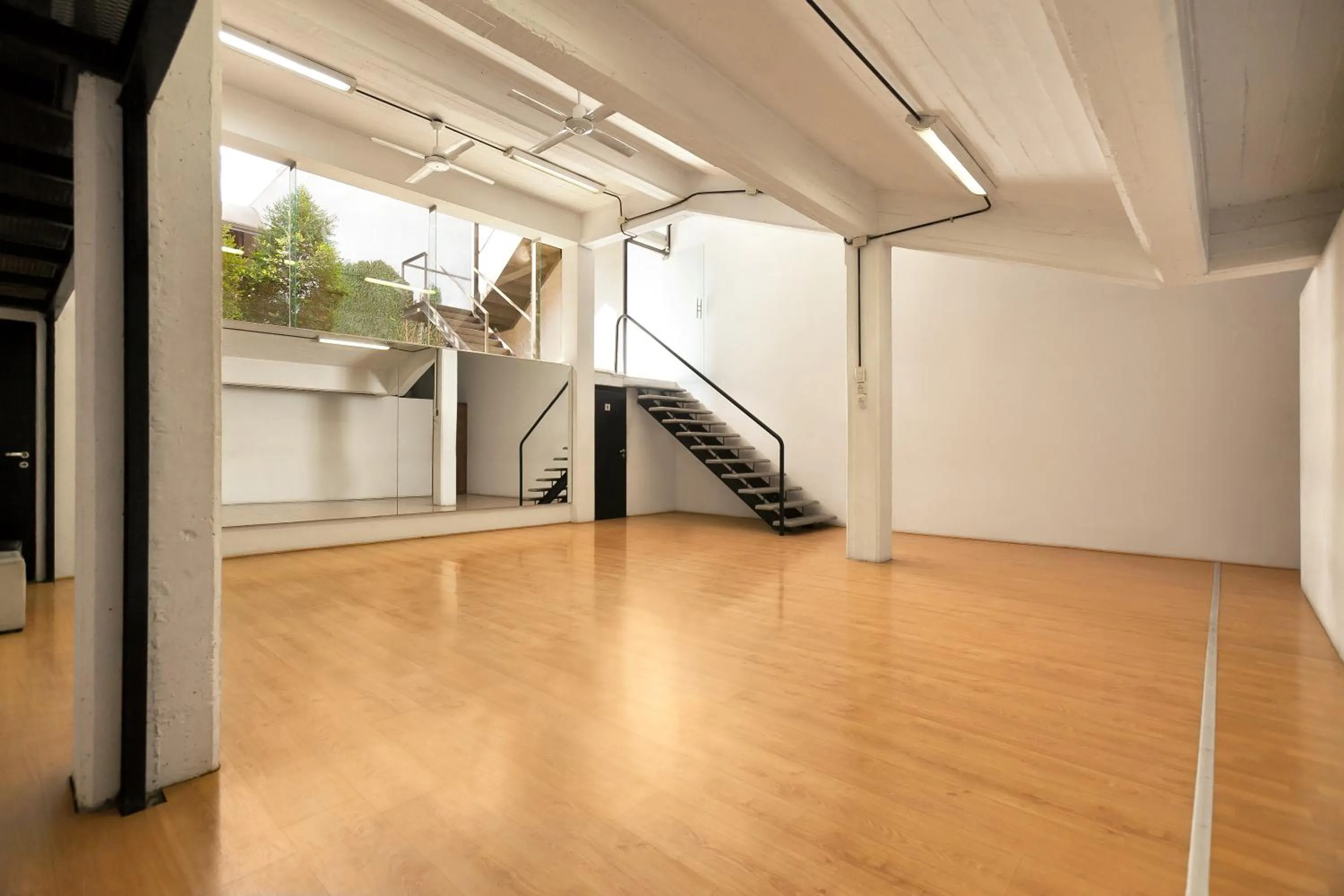 Meeting/conference room in Mariposita de San Telmo Tango Experience Hotel Boutique