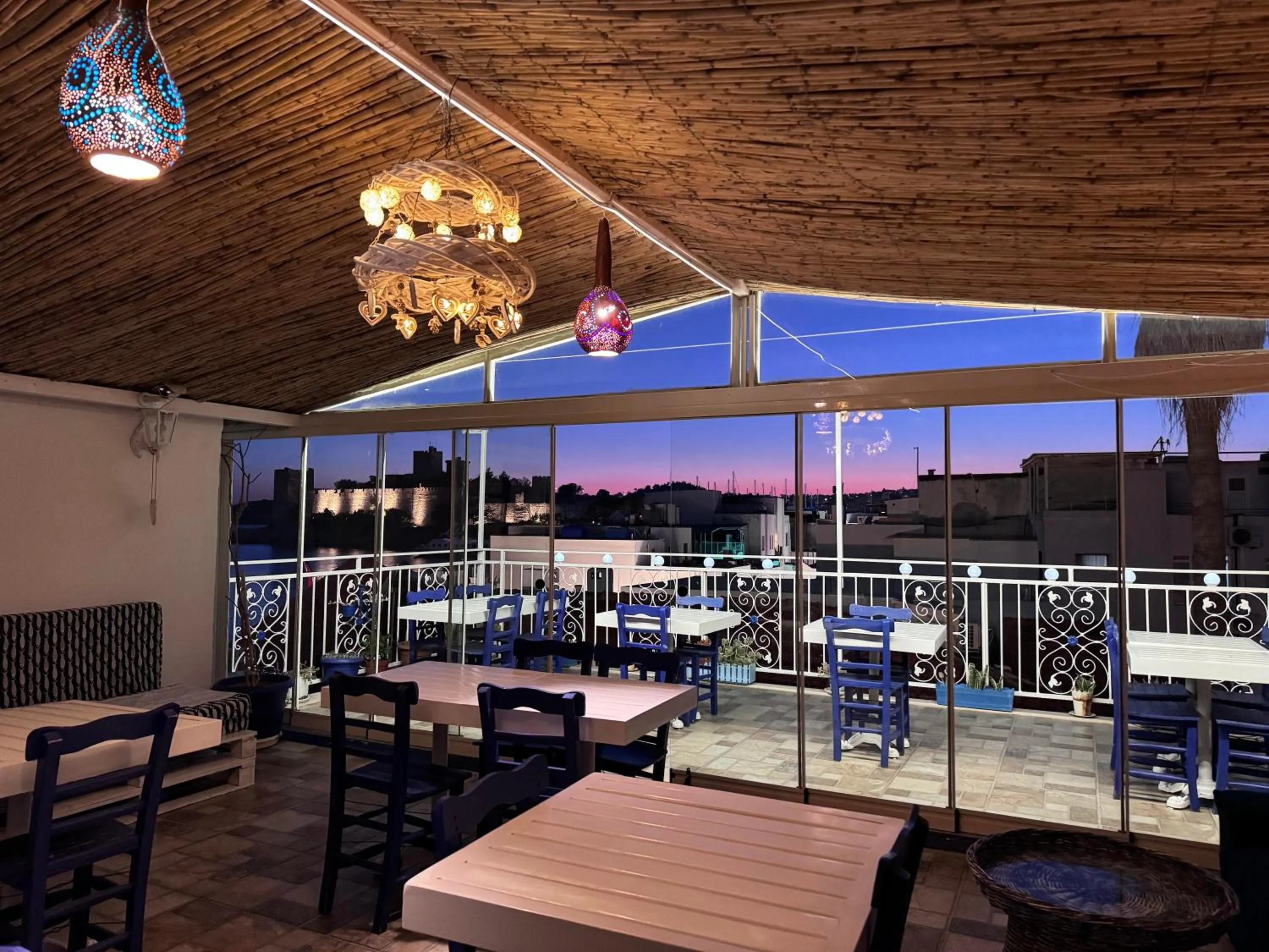 Restaurant/places to eat in White and Blue Bodrum