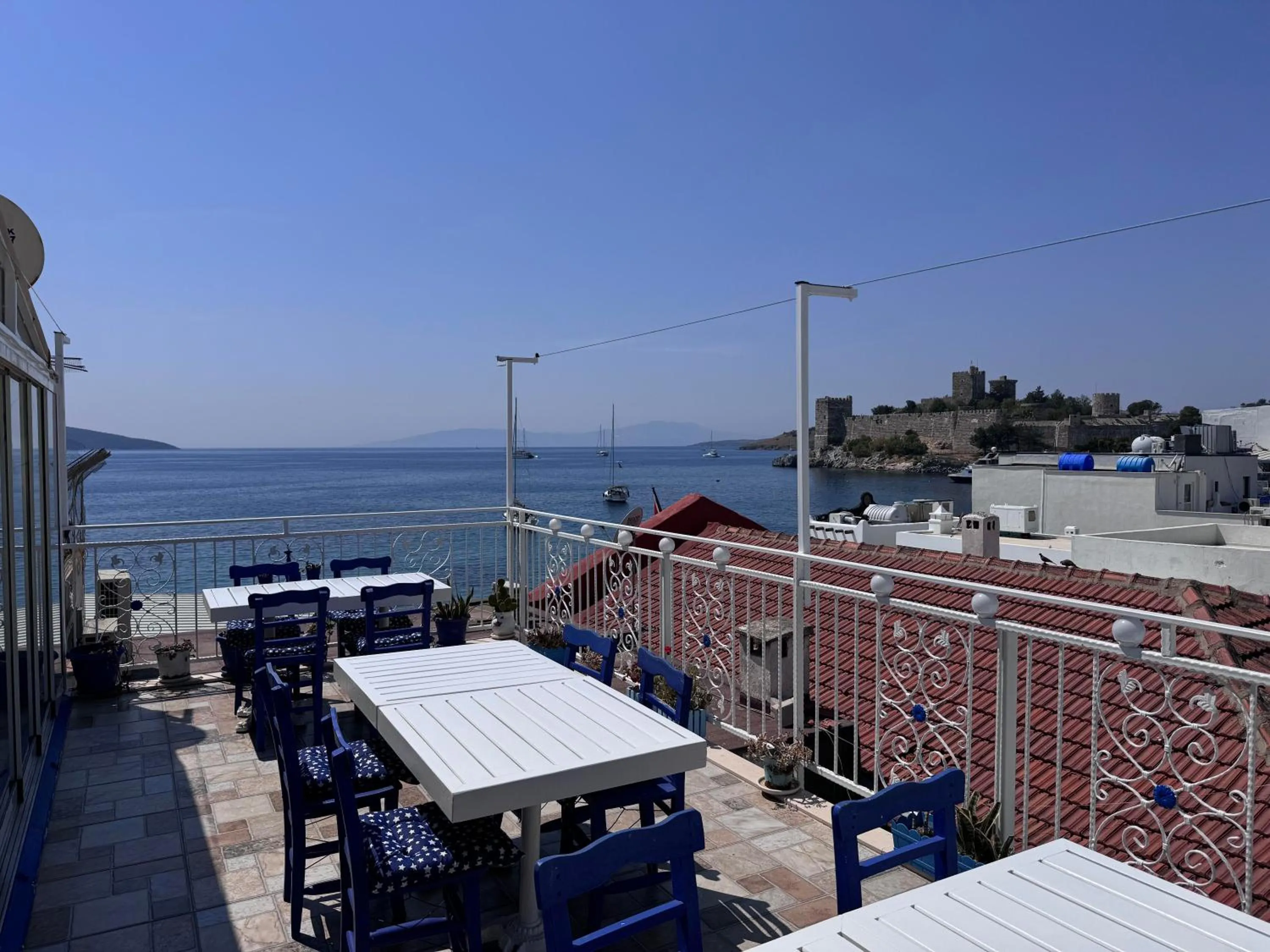 Restaurant/places to eat in White and Blue Bodrum