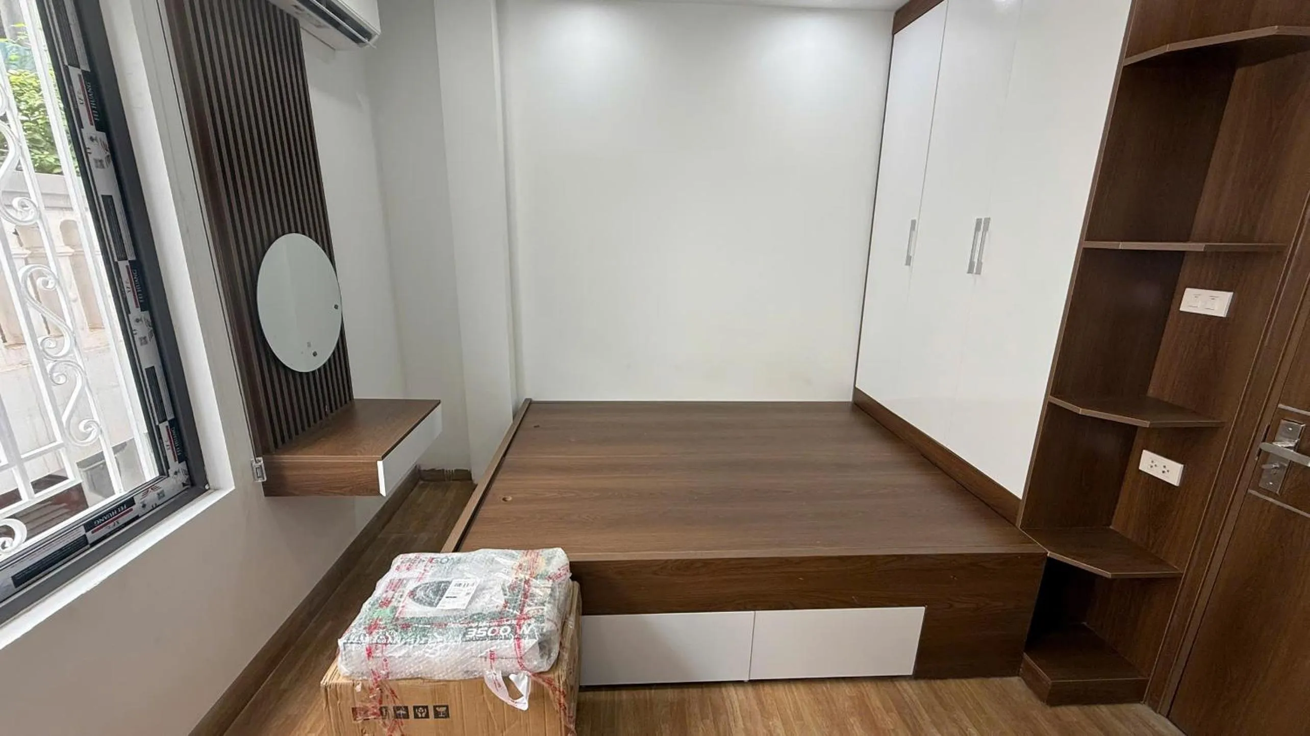 Era Apartment 491 De La Thanh