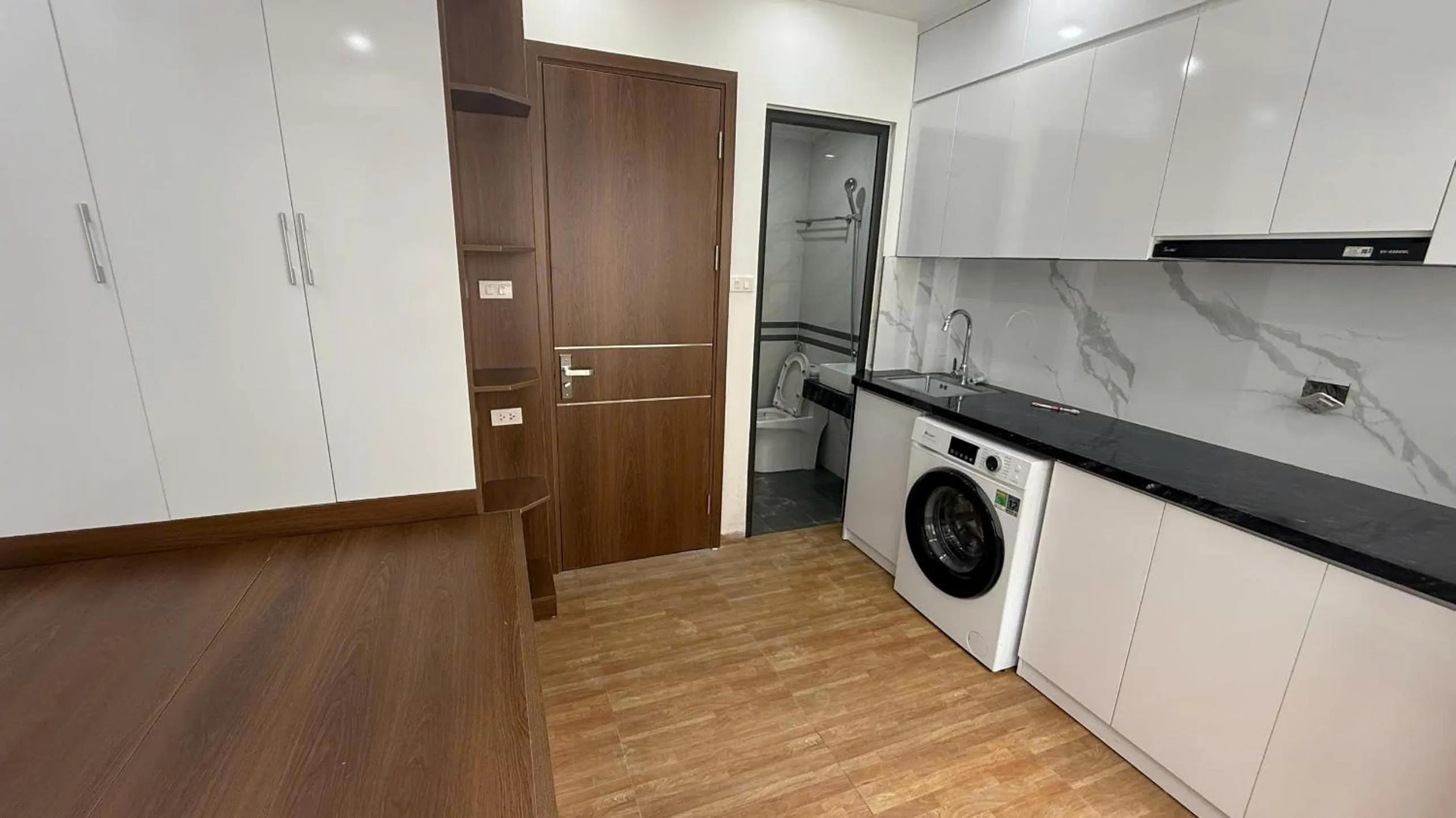 Era Apartment 491 De La Thanh