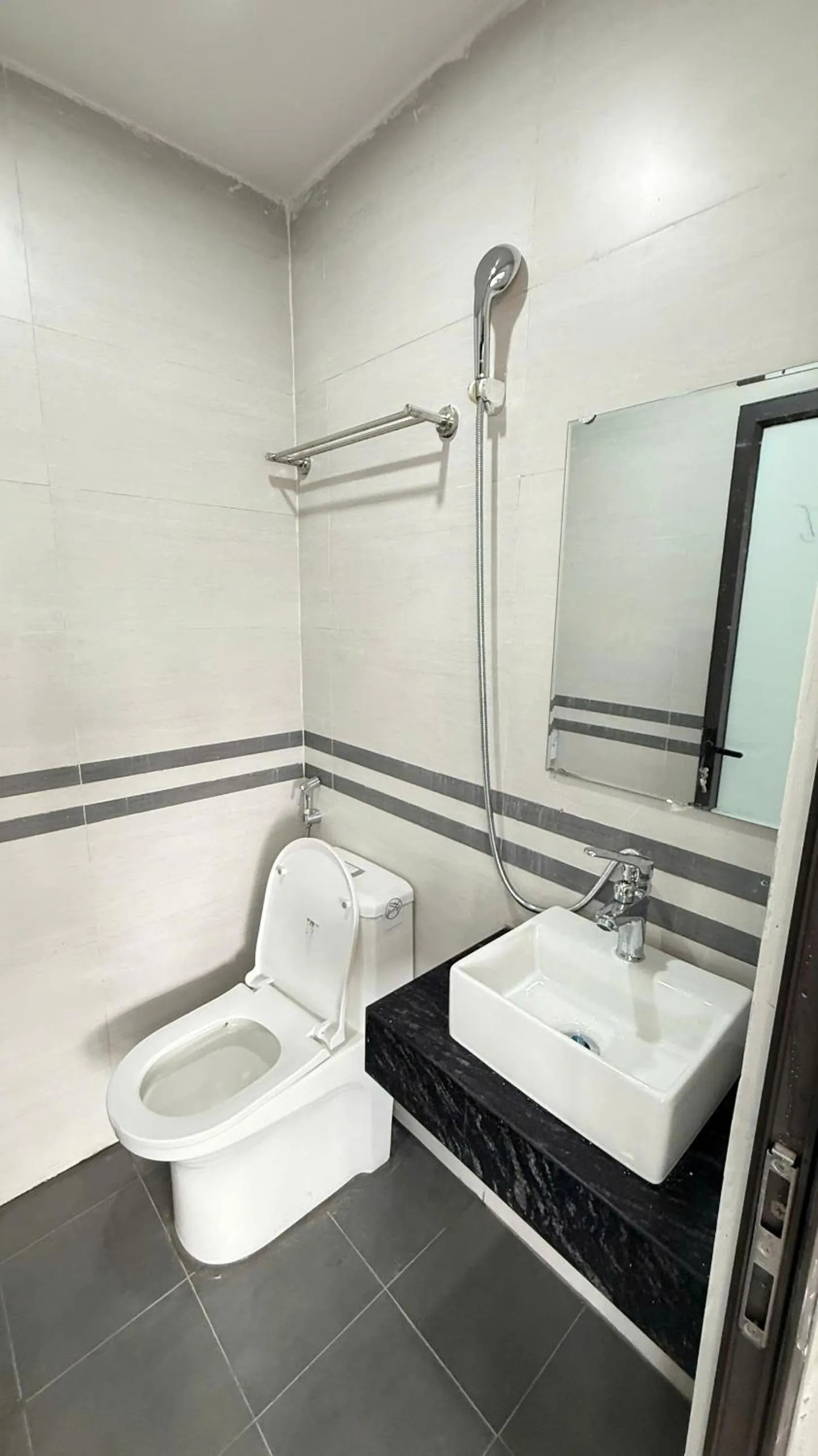 Era Apartment 491 De La Thanh