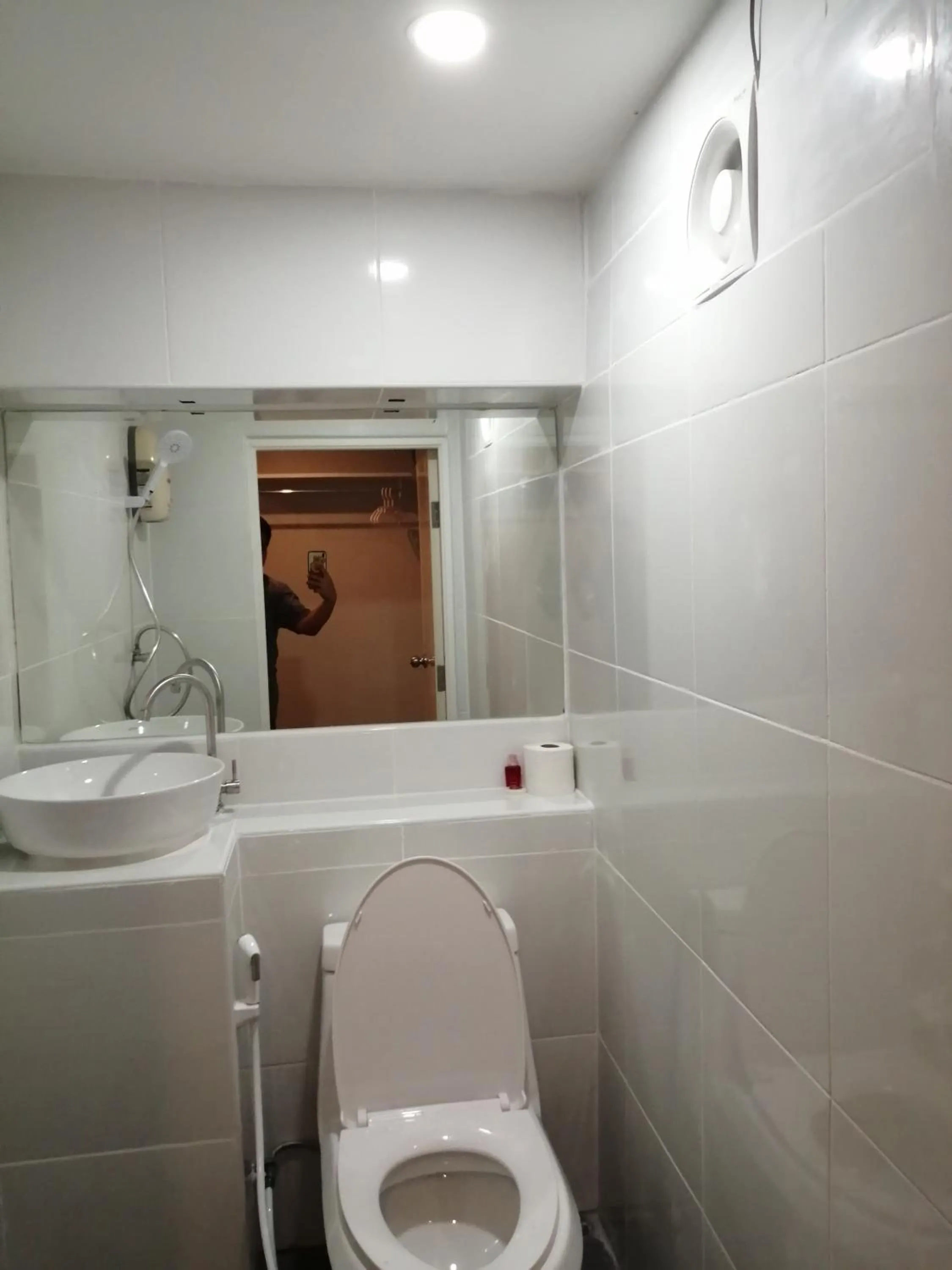 Bathroom in Golden Beach Resort Koh Phangan