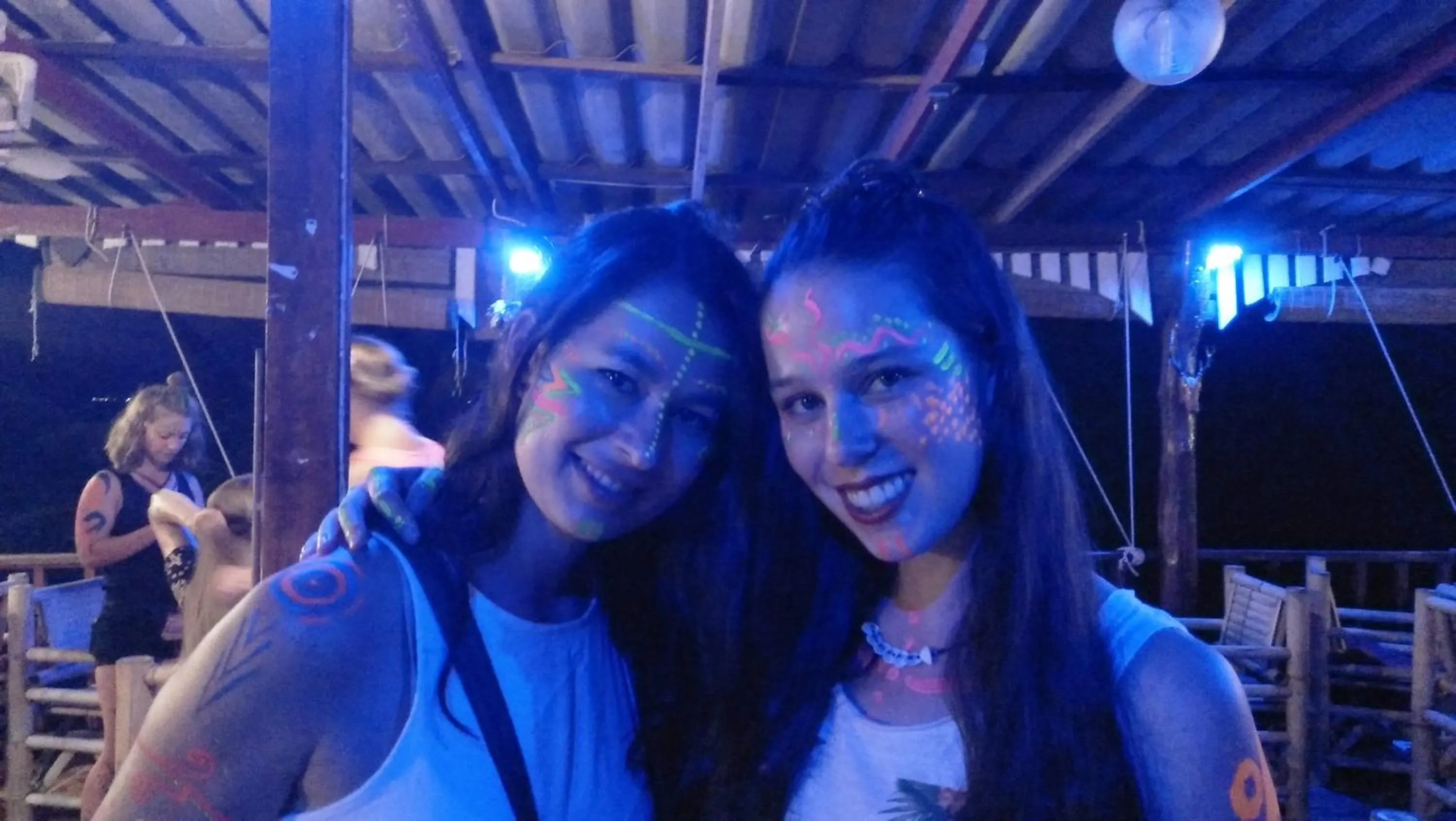 group of guests in Golden Beach Resort Koh Phangan