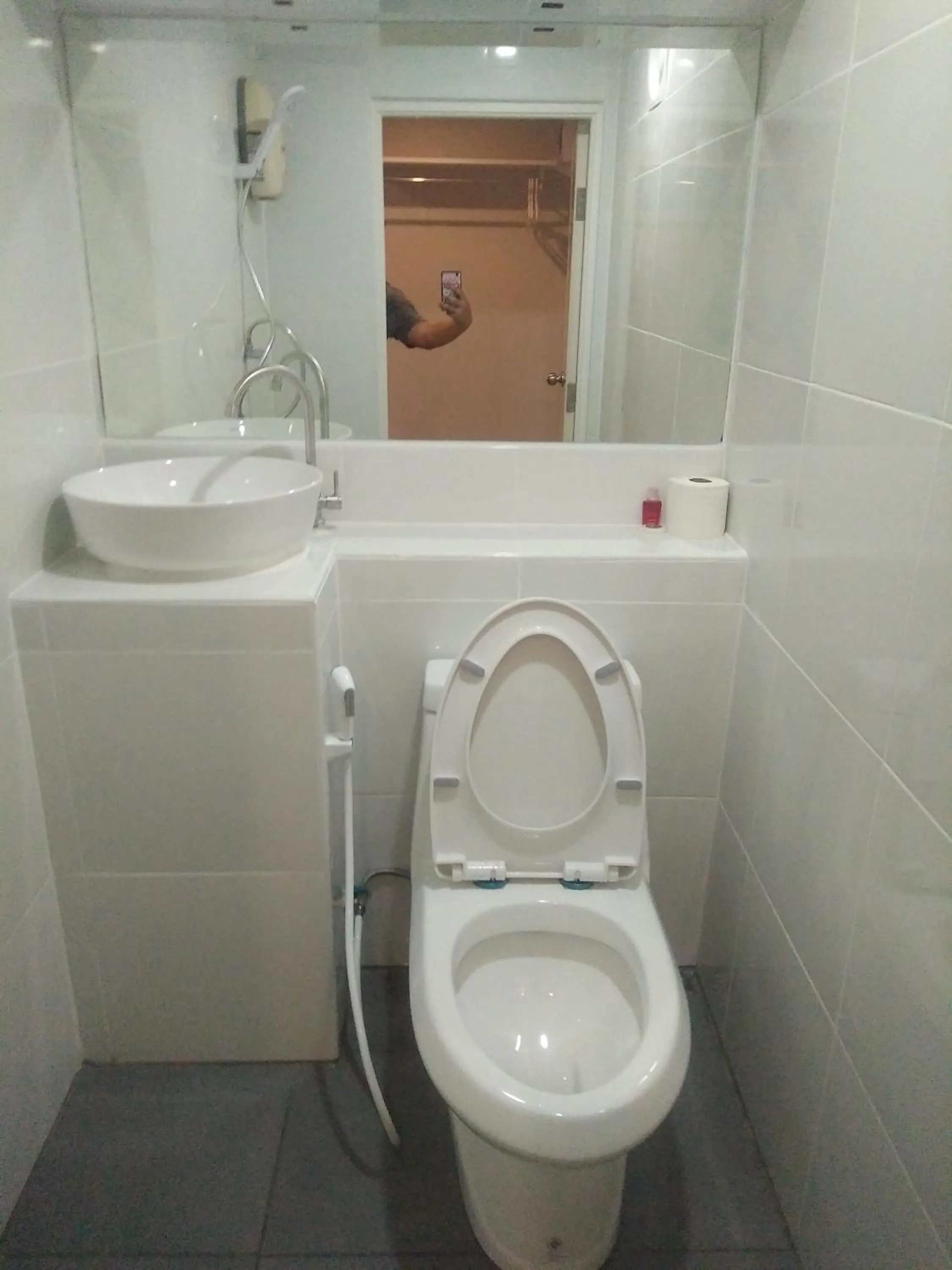 Bathroom in Golden Beach Resort Koh Phangan