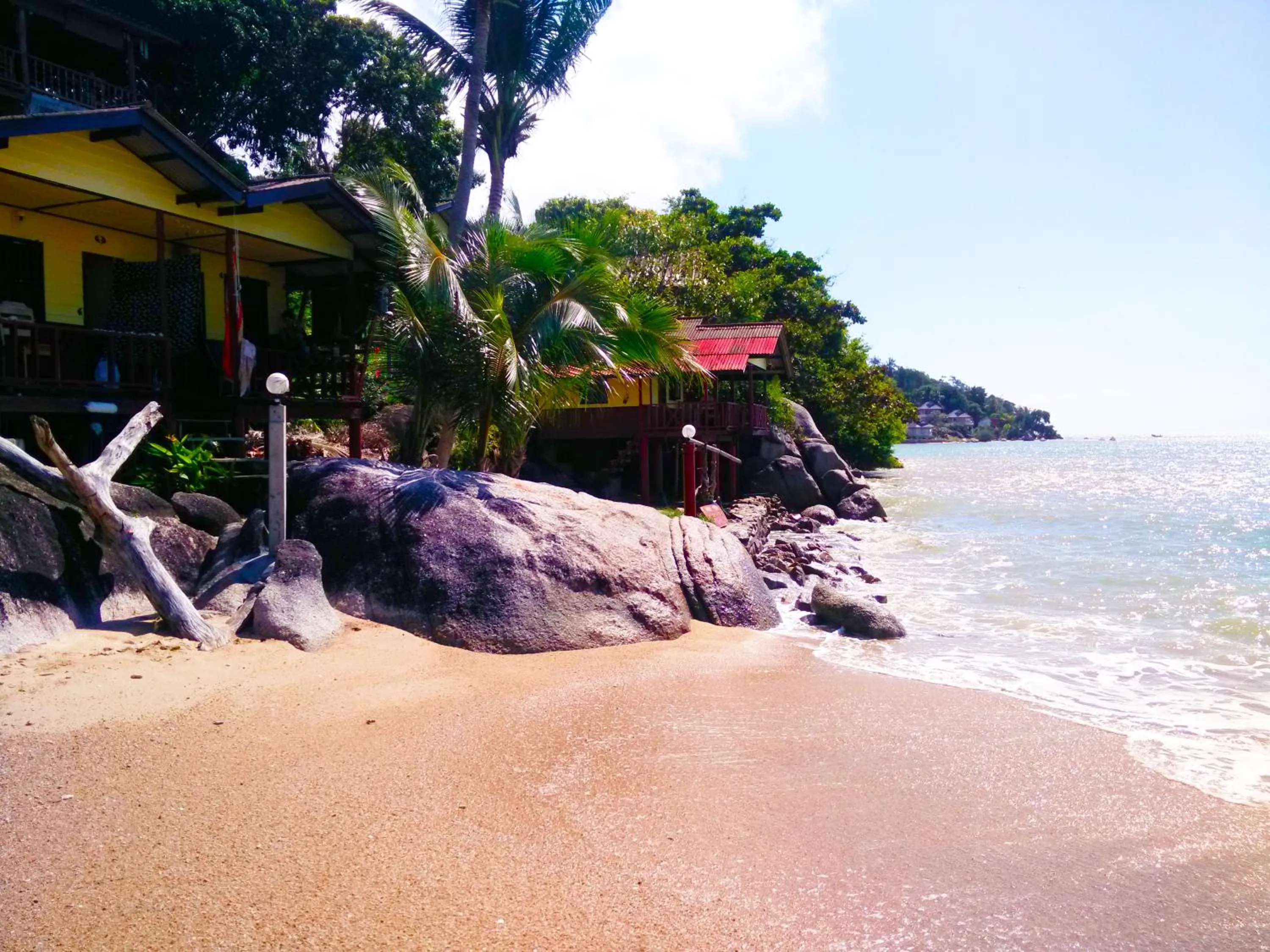 Day in Golden Beach Resort Koh Phangan