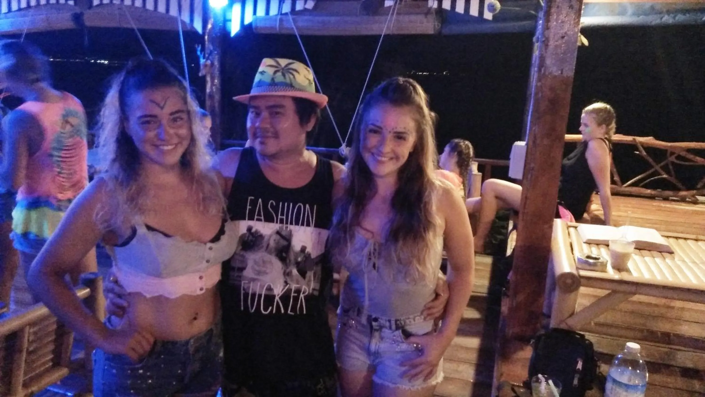 Restaurant/places to eat in Golden Beach Resort Koh Phangan