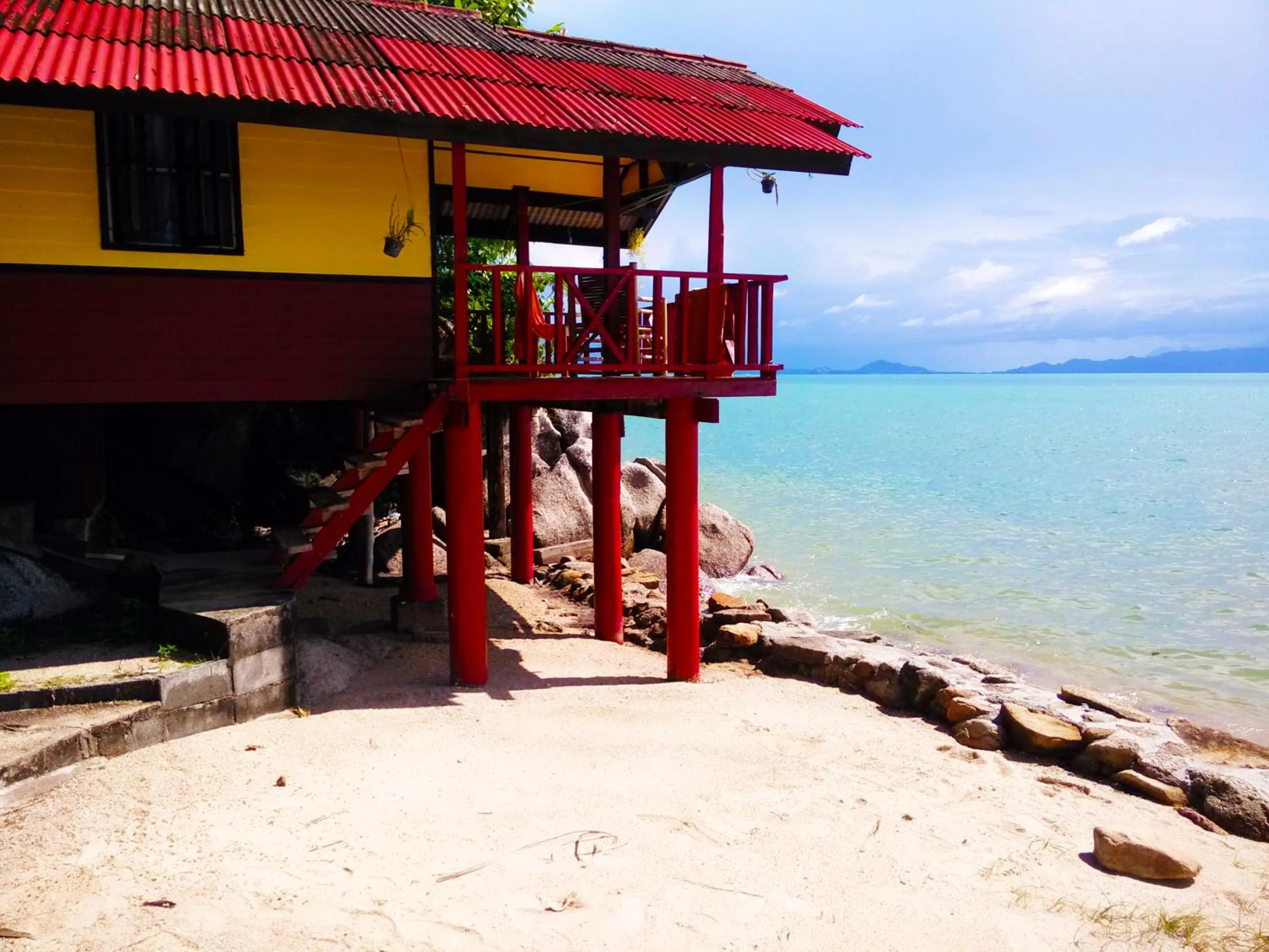 Day in Golden Beach Resort Koh Phangan