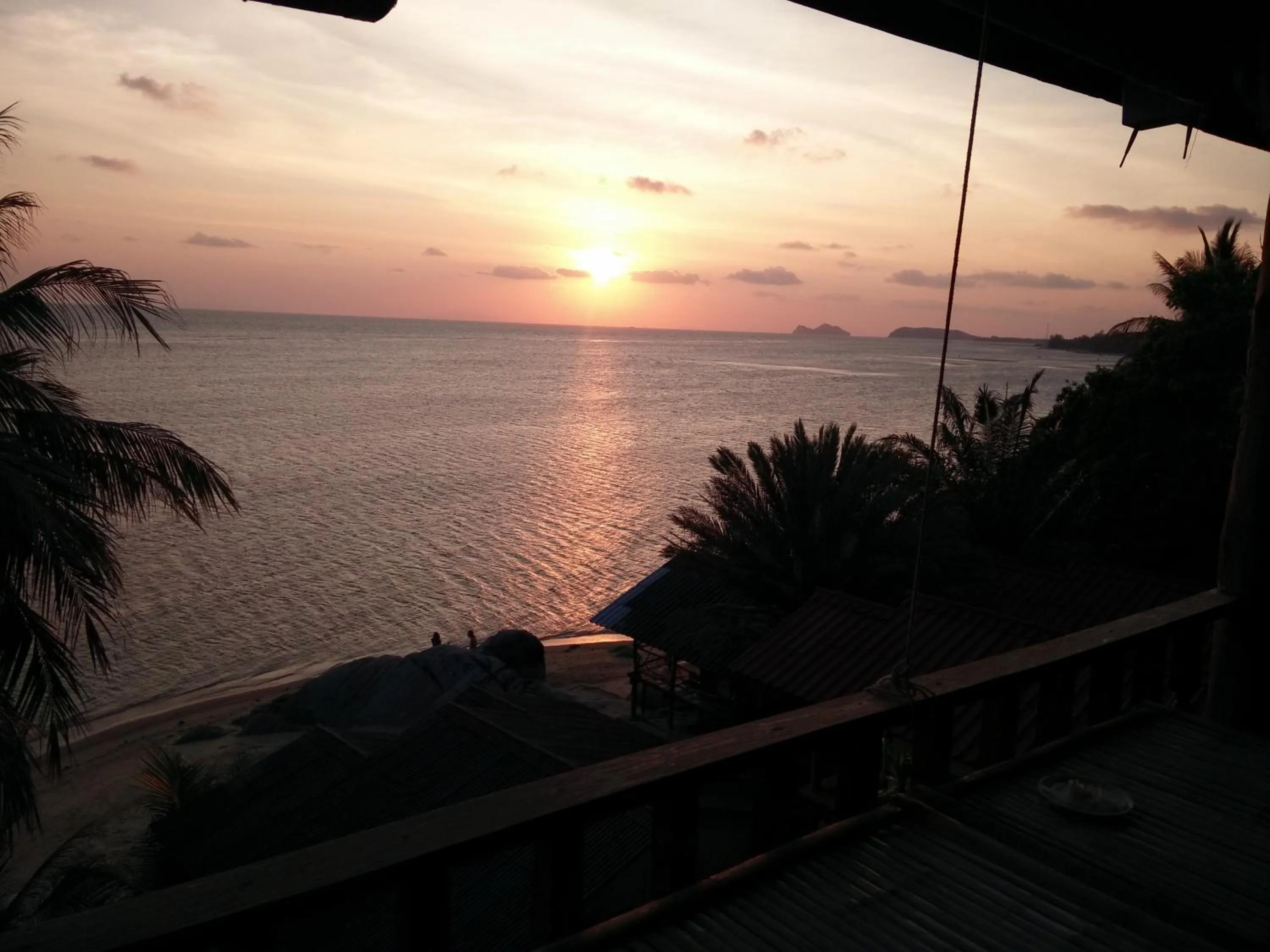 Restaurant/places to eat in Golden Beach Resort Koh Phangan