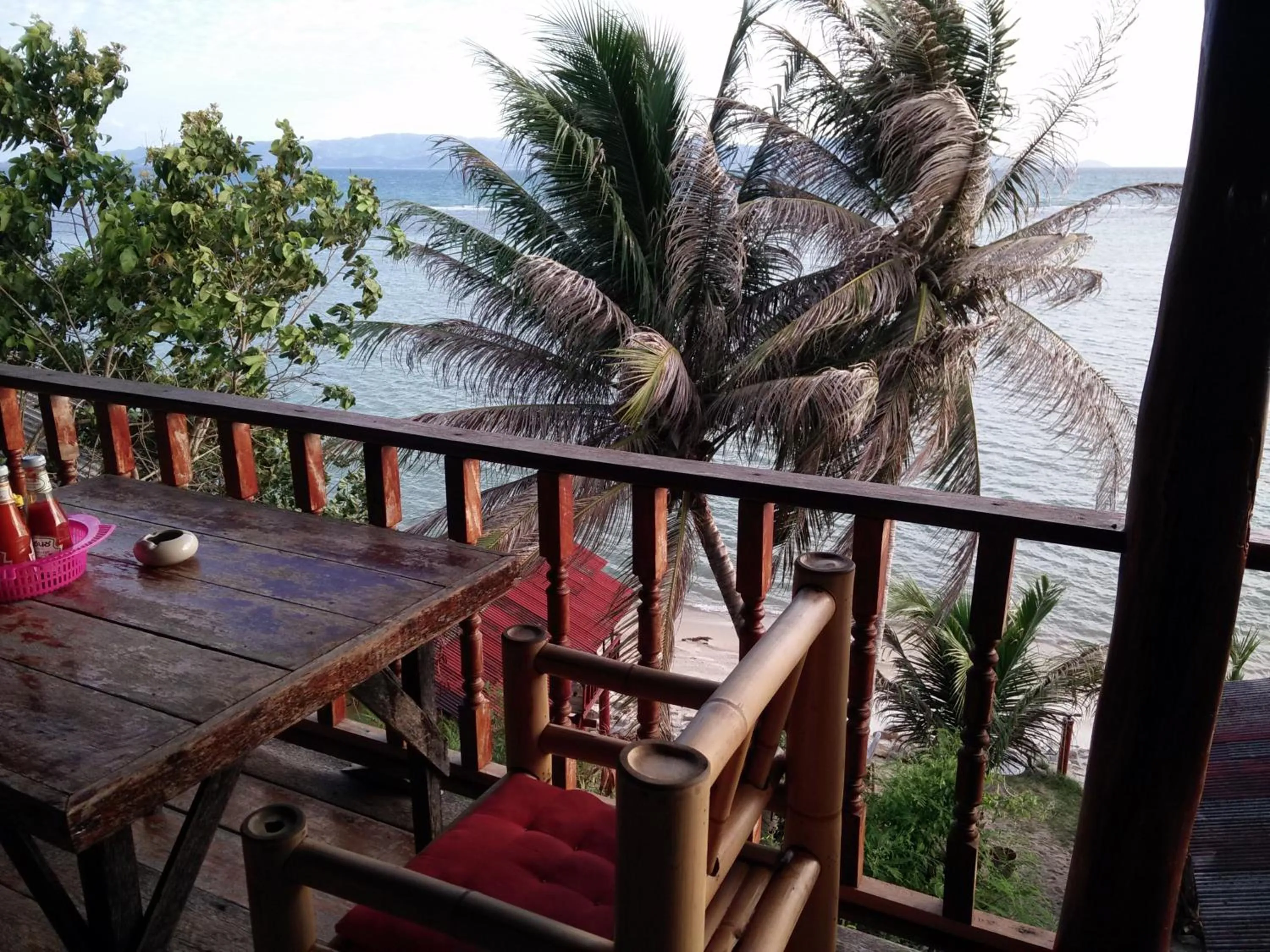 Restaurant/places to eat in Golden Beach Resort Koh Phangan