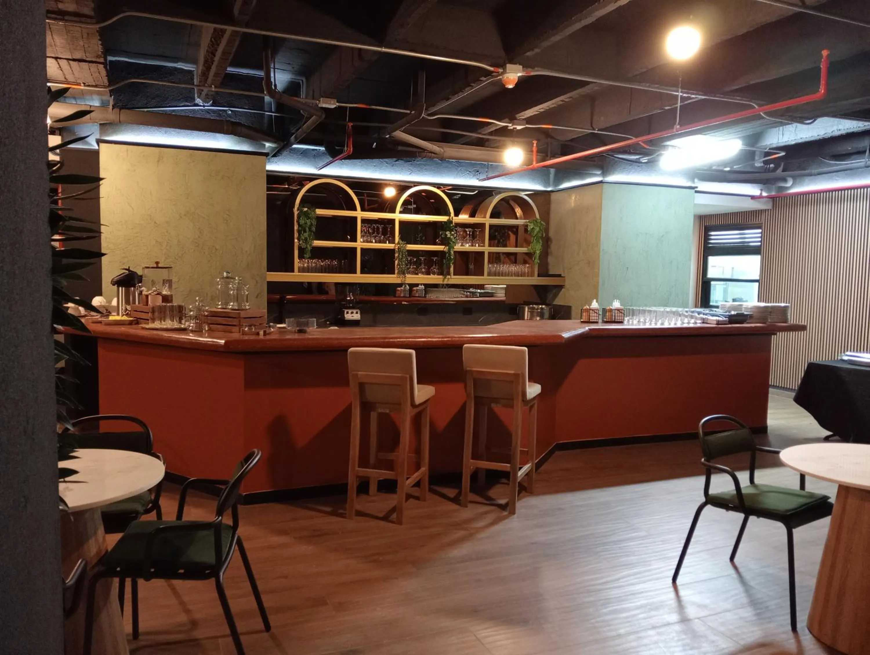 Restaurant/places to eat in Hotel Rulay Medellin