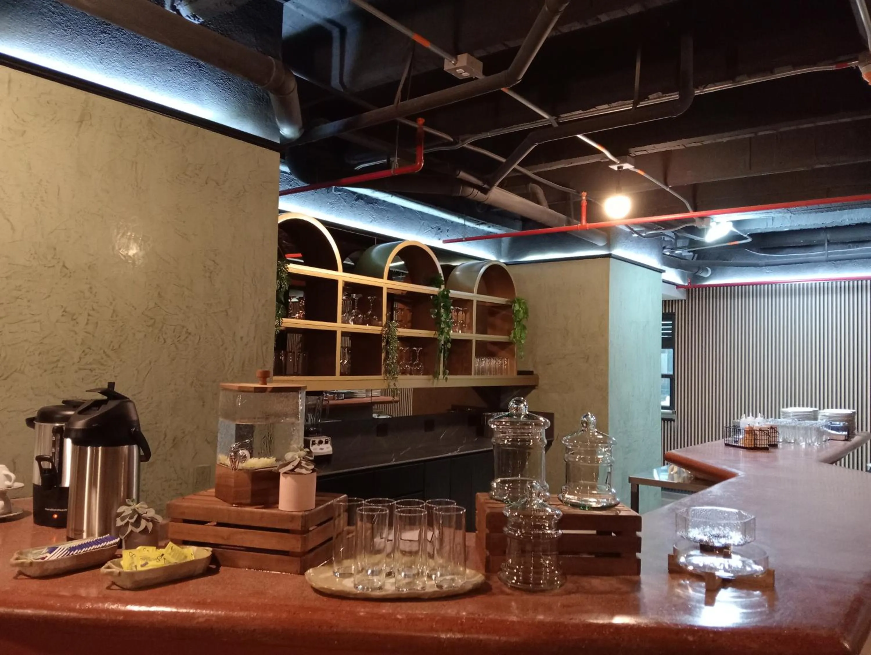 Restaurant/places to eat in Hotel Rulay Medellin