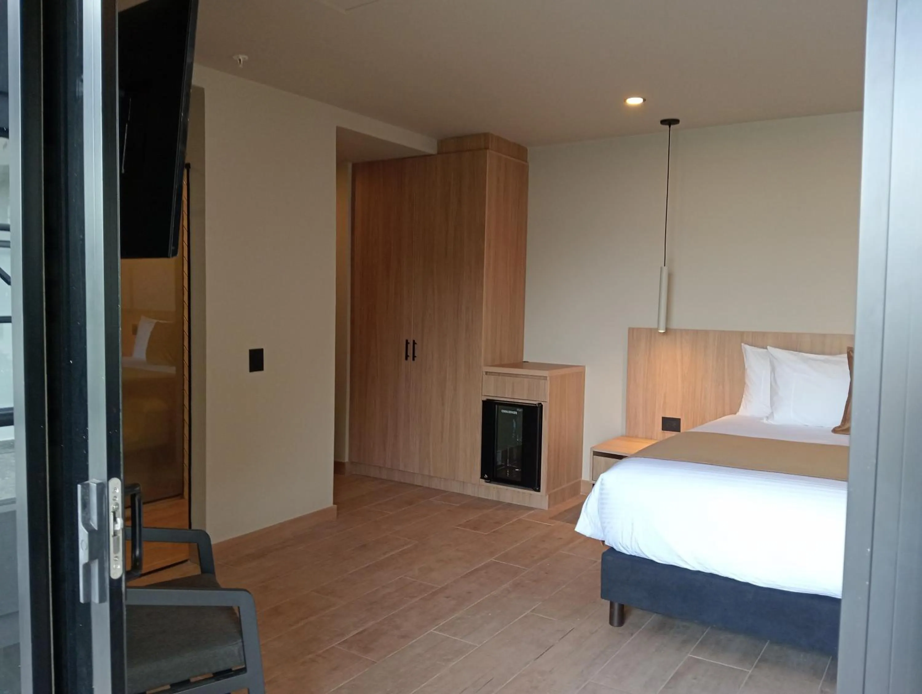 minibar, Bed in Hotel Rulay Medellin