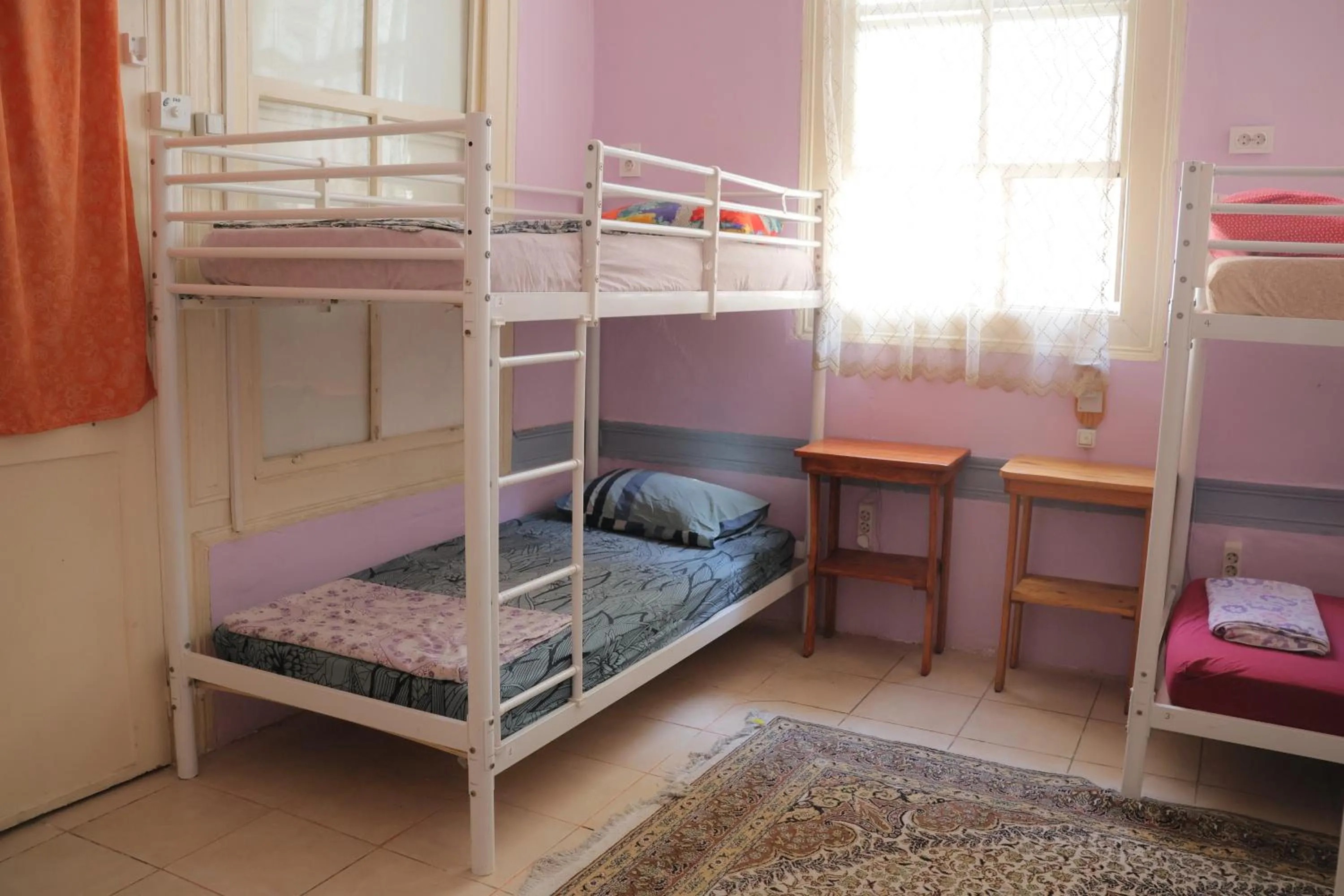 Bedroom, Bed in Lotus Garden Hostel Izmir