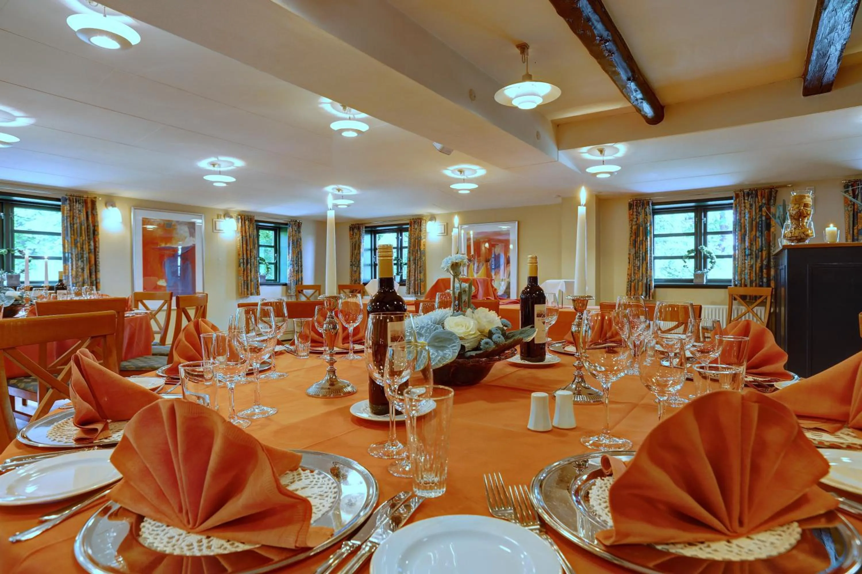 Restaurant/places to eat in The Cottage